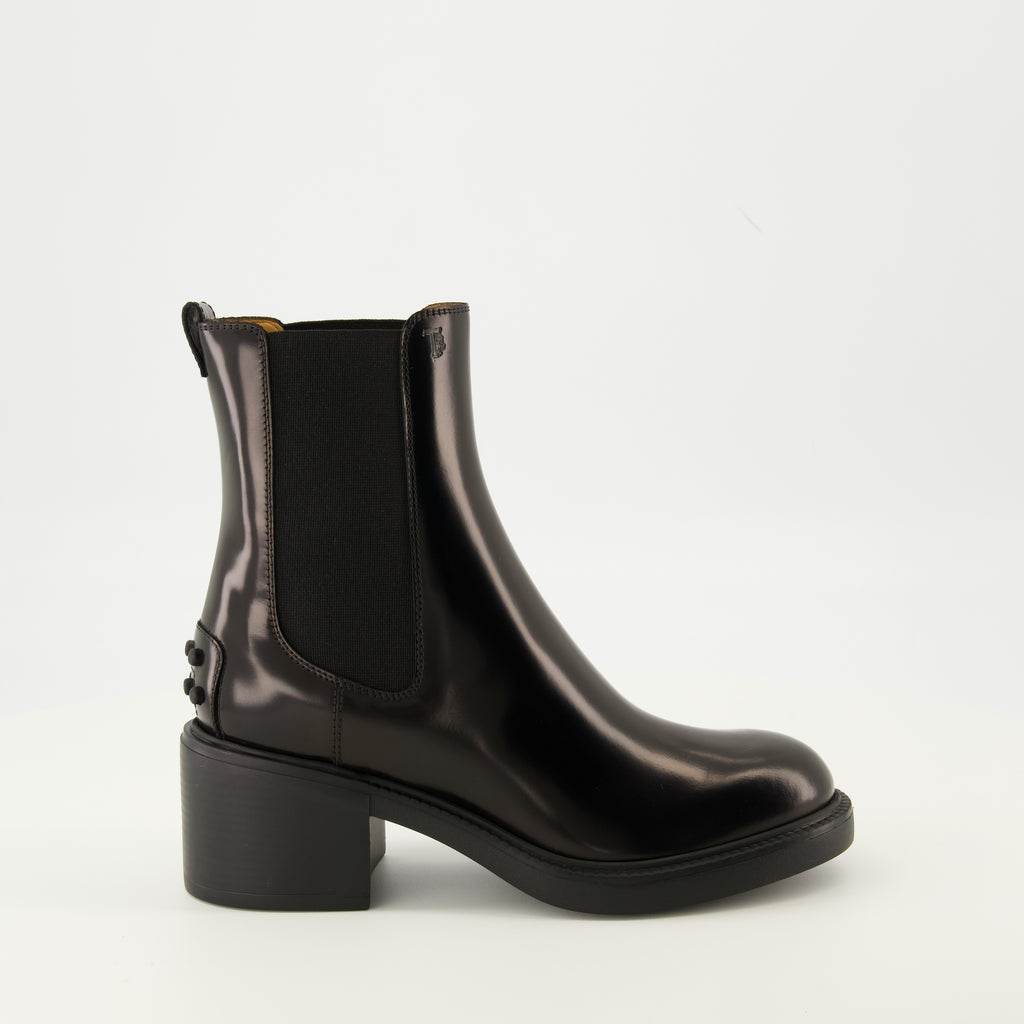 Image of Tod's Women's Leather Ankle Boots - Autumn-Winter 2025 - Right Side View