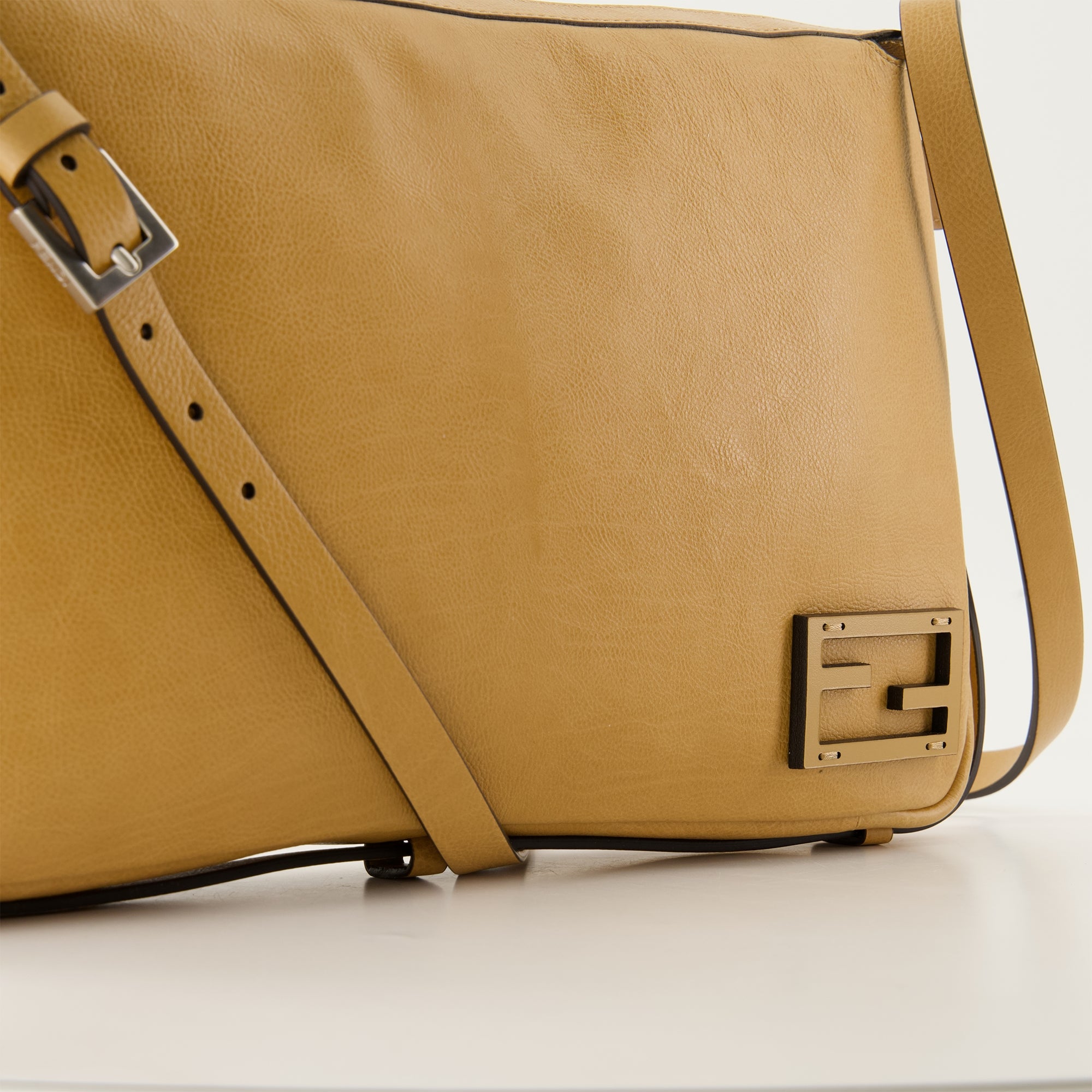 Sacs bandoulière Sac Simply Fendi Fendi Beige Femme