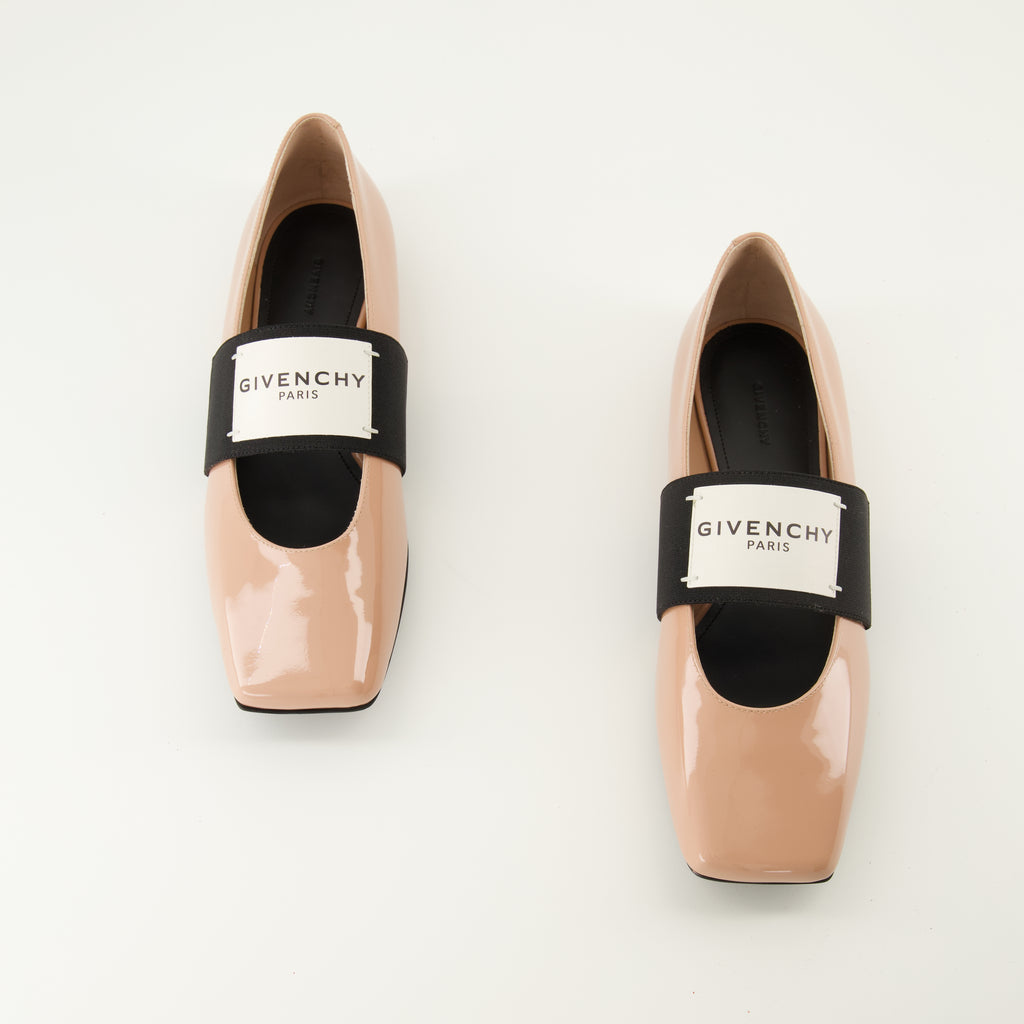 Image de l'article Ballerines Sliced Square de la marque Givenchy pour Femme - Saison Automne-Hiver 2025 - Vue de dessus paire de chaussure
