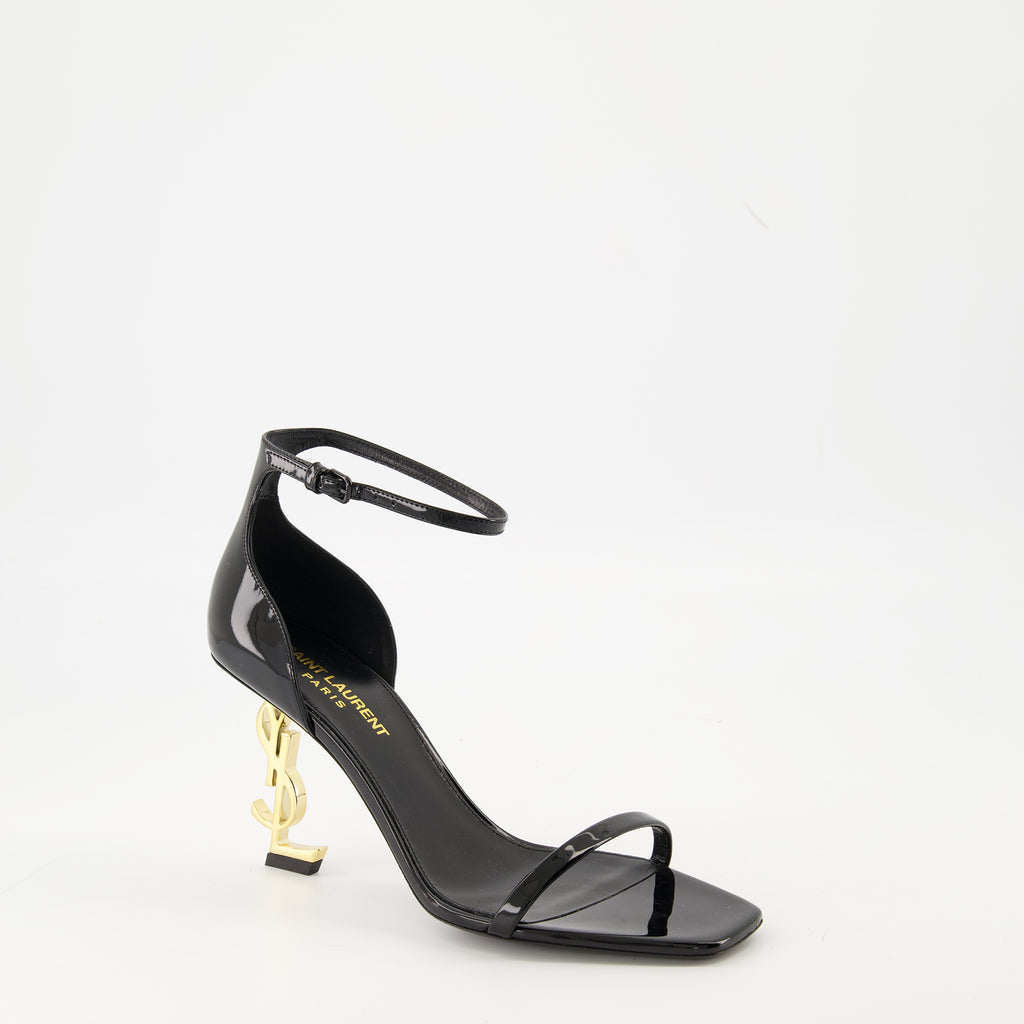 Imagem dos sapatos Opyum da marca Saint Laurent para mulheres - Temporada Outono-Inverno 2025 - Vista três quartos frontal direita