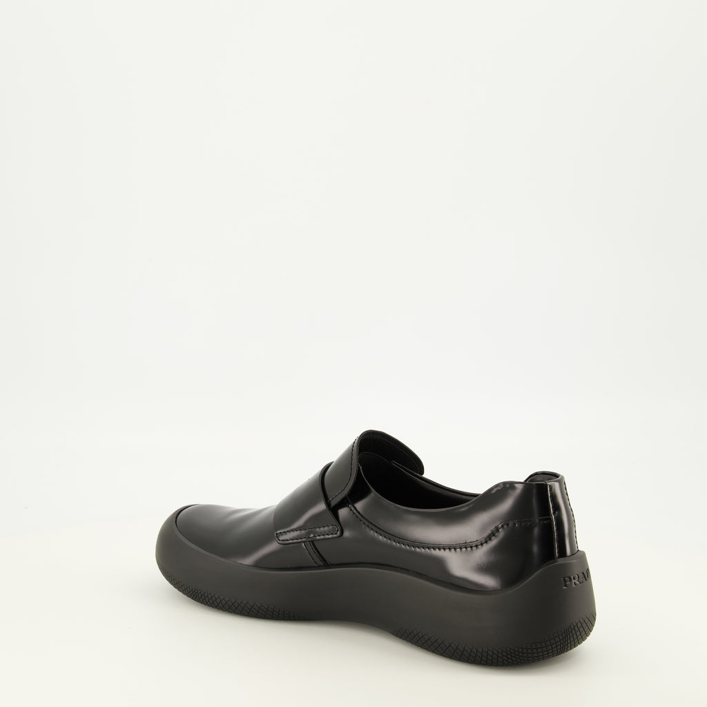 Mocassins Mocassins en cuir brossé noir Prada Noir Homme