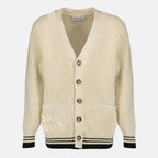 Bild des beigen Cardigans AMI Paris der Marke Ami PARIS für Unisex - Saison Frühling-Sommer 2026 - Vorderansicht