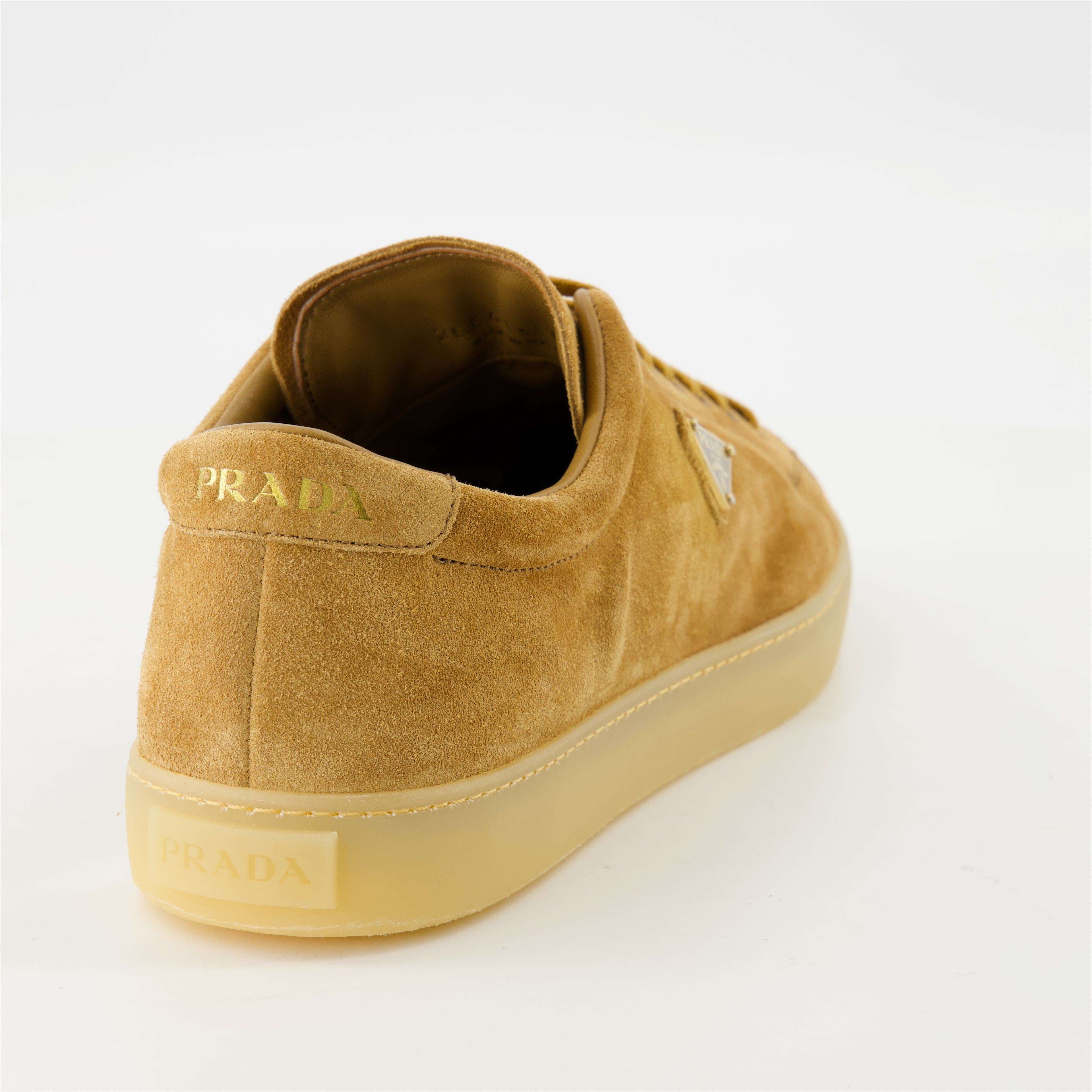 Baskets Baskets Downtown en velours Prada Marron Homme