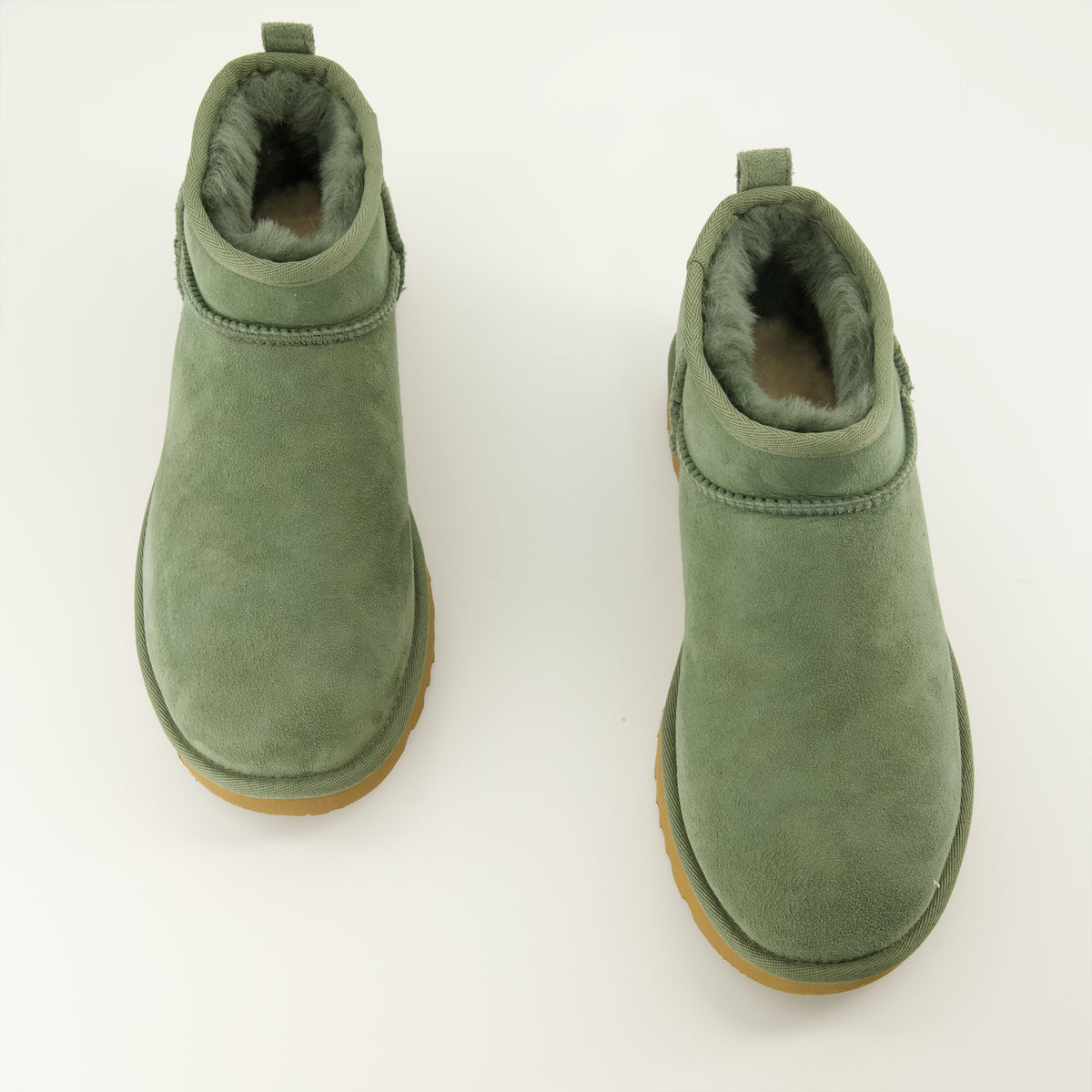 Bottines Bottes Classic Ultra mini vert Ugg Vert Femme