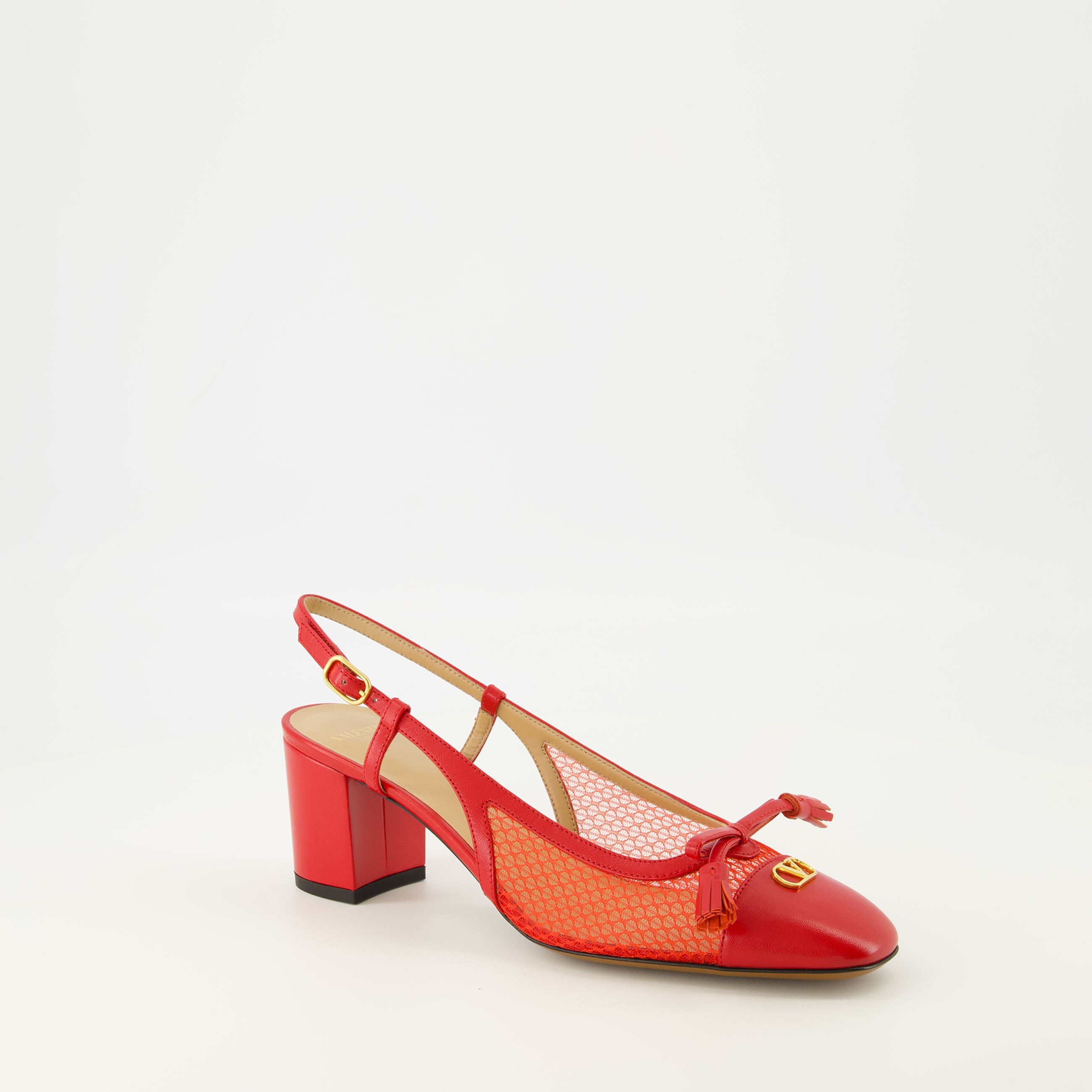 Immagine delle scarpe col tacco rosse Valet du Roi del marchio Valentino Garavani per Donna - Collezione Primavera-Estate 2026 - Vista tre quarti anteriore destra