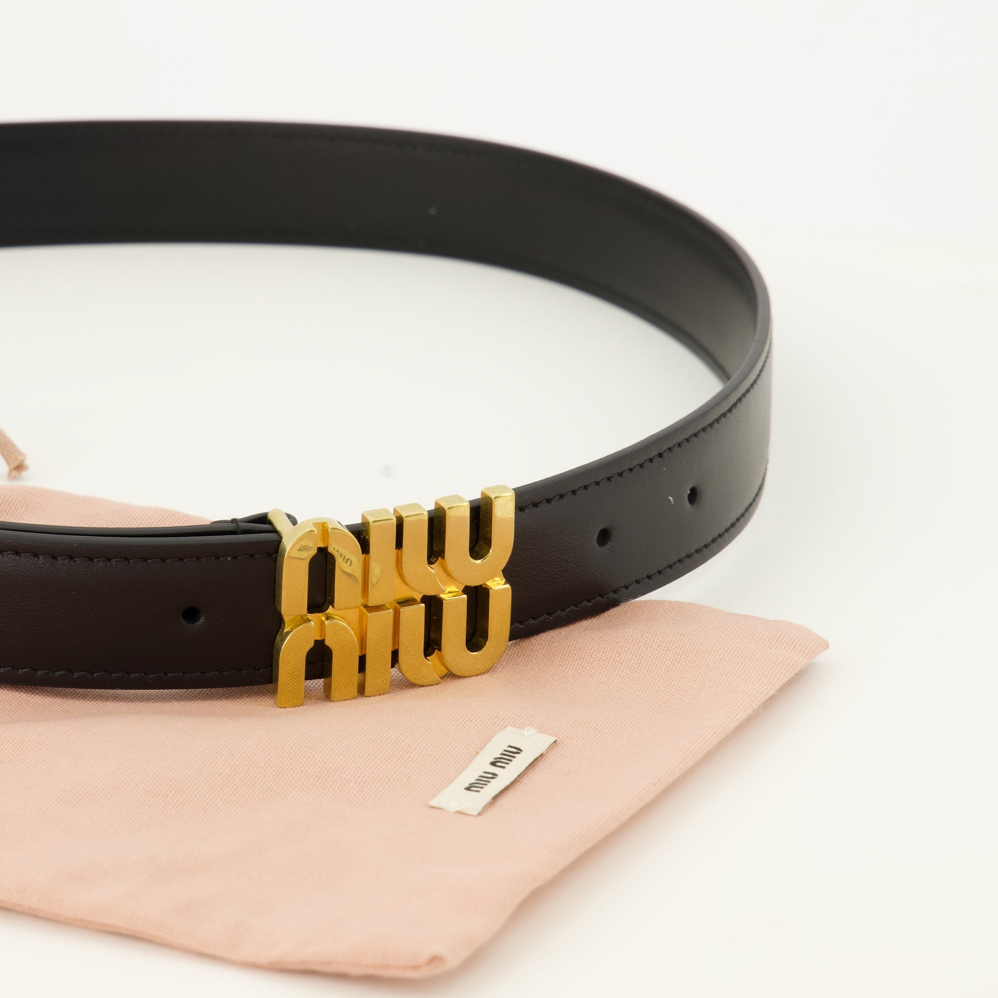 Ceintures ブラックレザーベルト Miu Miu Noir Femme