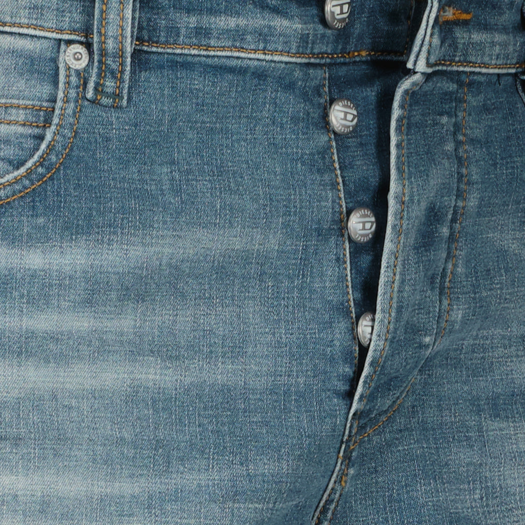 Image de l'article Jean 1993 D-Vyl L.34 de la marque Diesel pour Homme - Saison Automne-Hiver 2025 - Vue détaillée_1