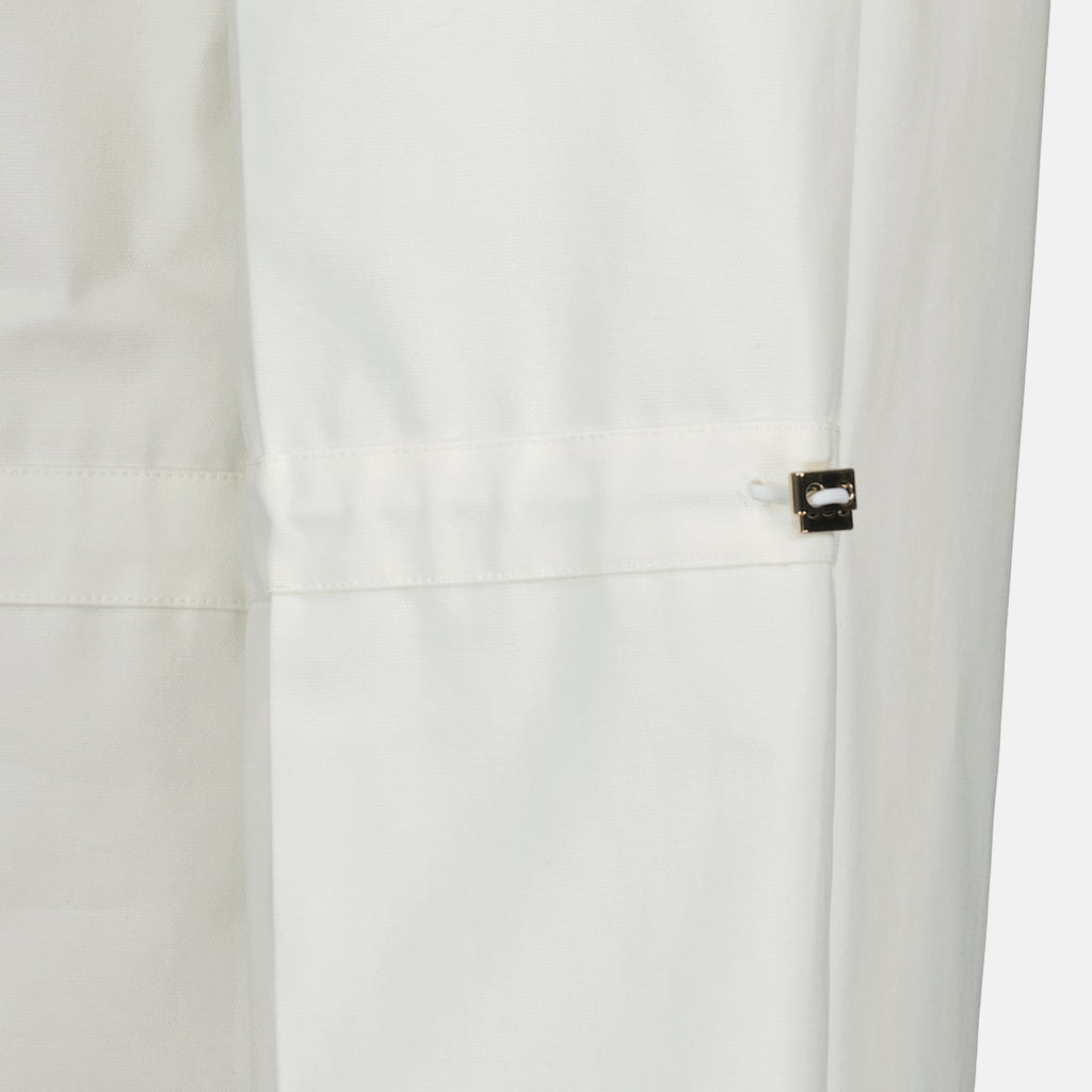 Immagine dell'articolo Pantaloni bianchi in tela di cotone di Fendi per Donna - Stagione Primavera-Estate 2026 - Vista dettagliata 2