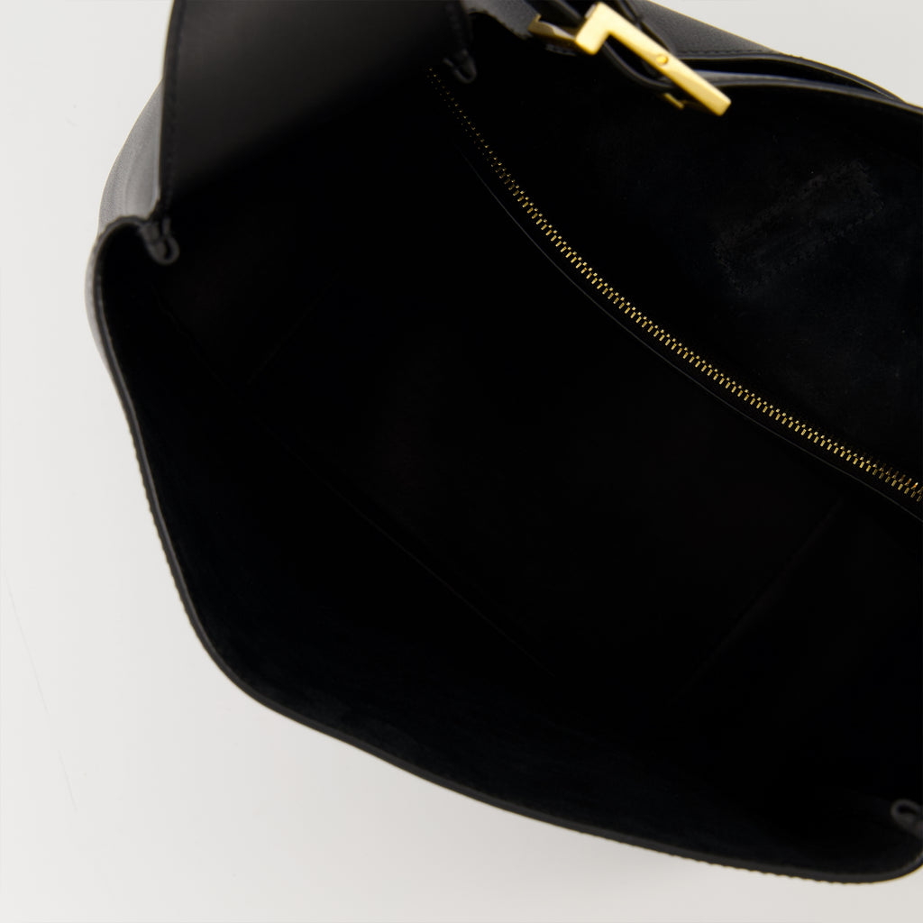 Image de l'article Sac le 5 à 7 large de la marque Saint Laurent pour Femme - Saison Automne-Hiver 2025 - Vue détaillée_3