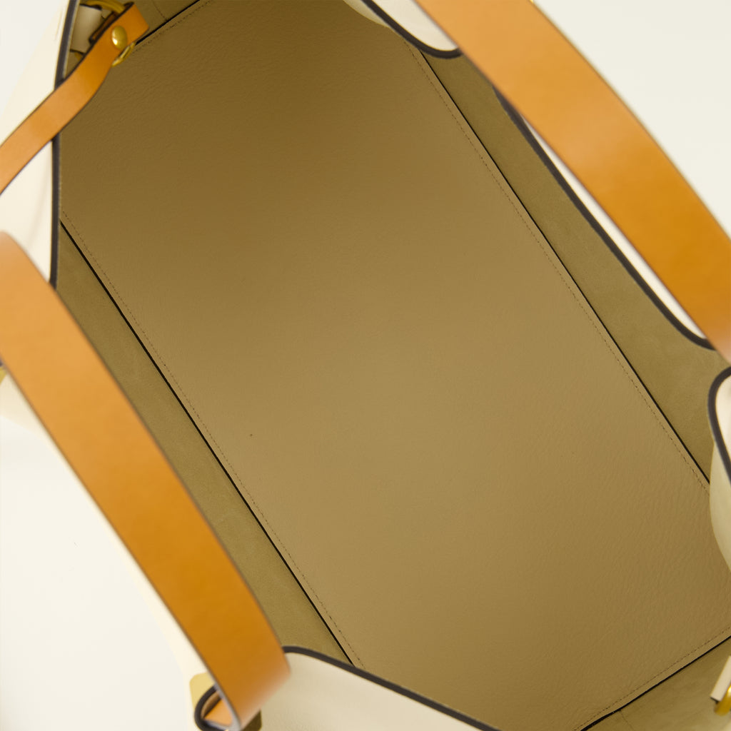 Image de l'article Sac cabas en cuir beige de la marque Valentino Garavani pour Femme - Saison Printemps-Été 2026 - Vue détaillée_3