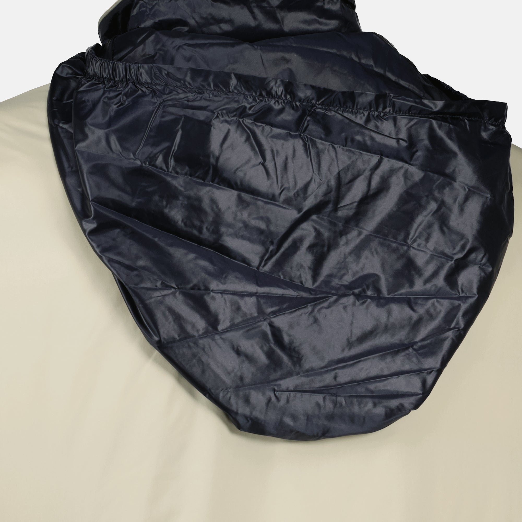 Image de l'article Veste Breezes beige de la marque Moncler pour Homme - Saison Printemps-Été 2026 - Vue détaillée_2