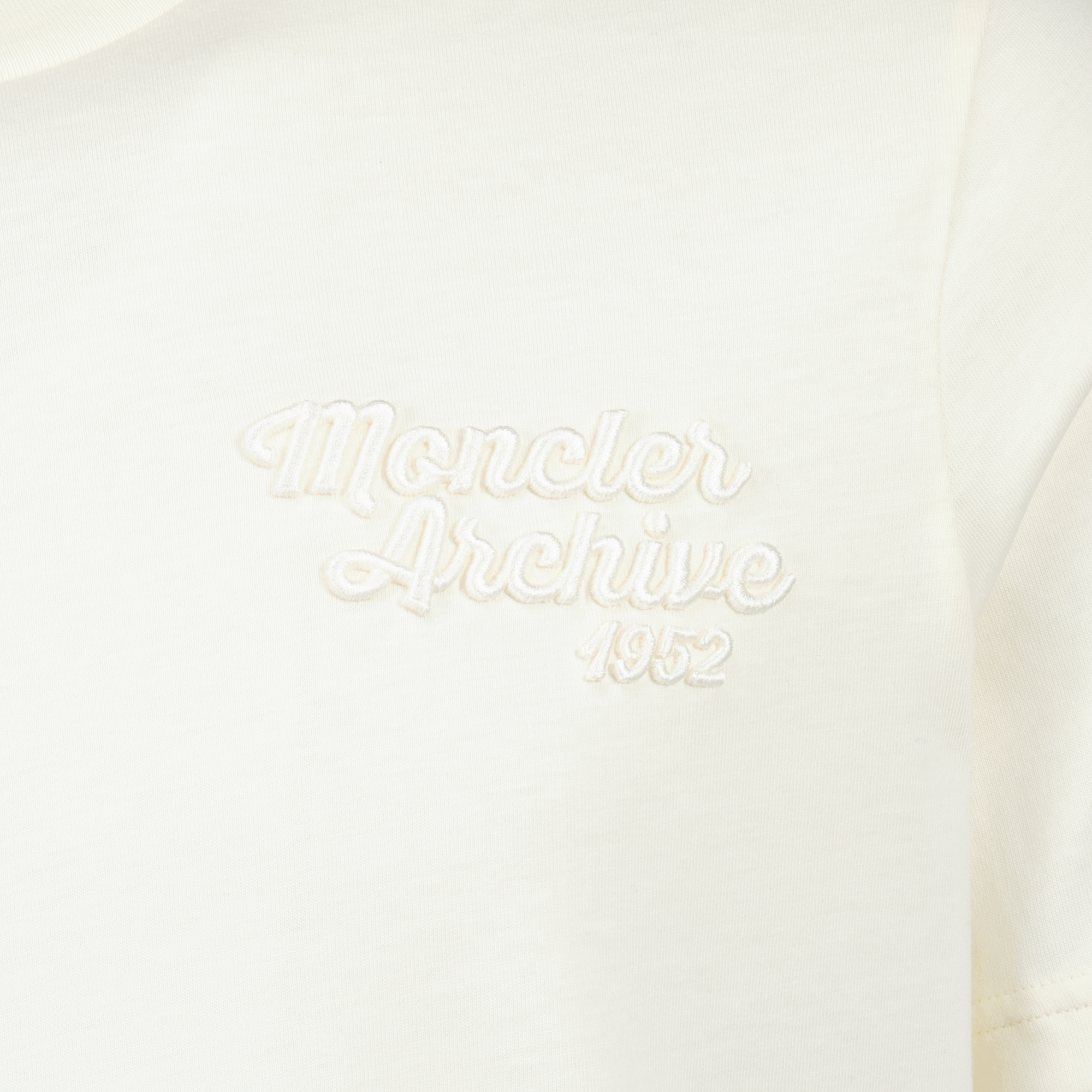 T-shirts T-shirt à logo brodé Moncler Blanc Homme