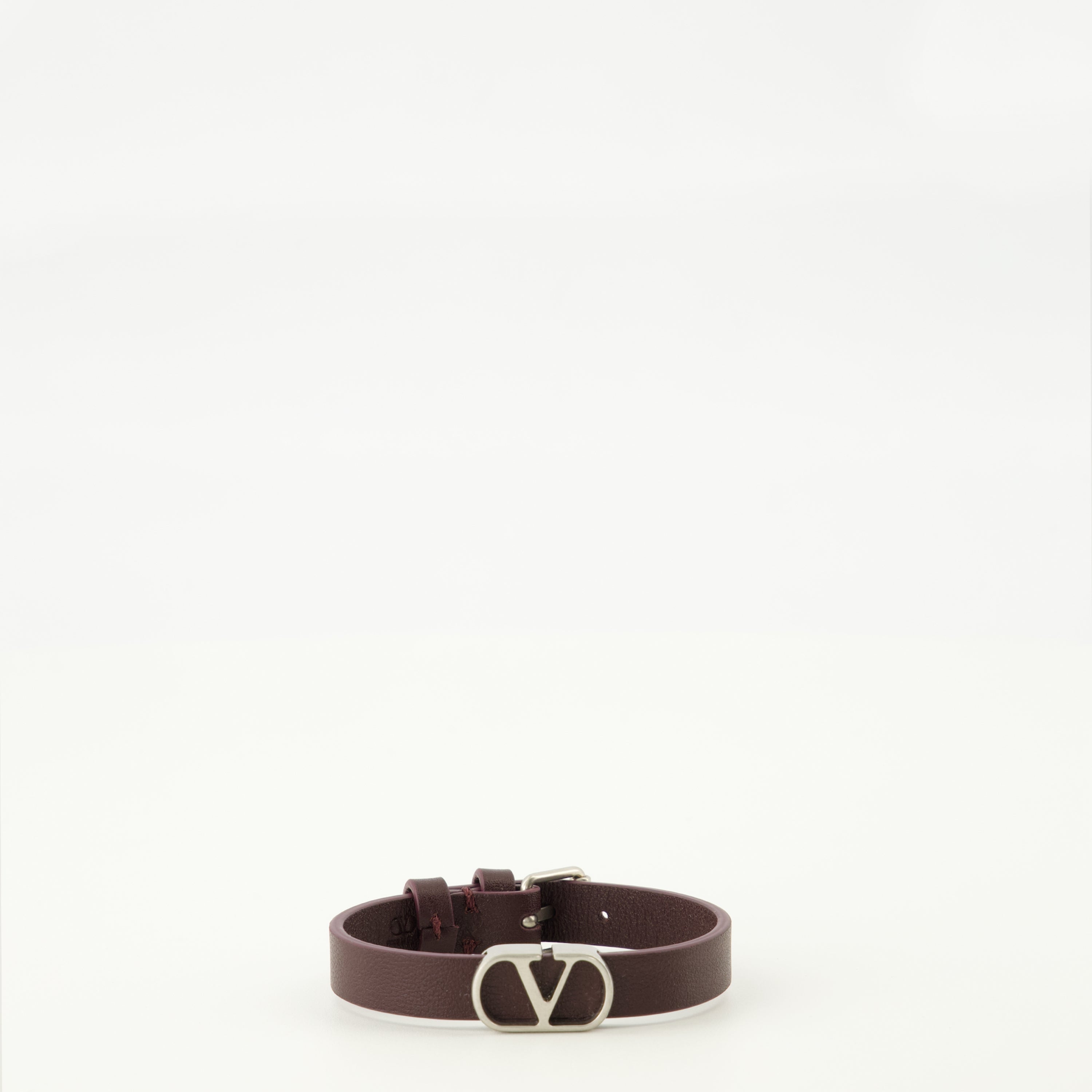 Image de l'article Bracelet VLogo aubergine de la marque Valentino Garavani pour Homme - Saison Printemps-Été 2026 - Vue de Face