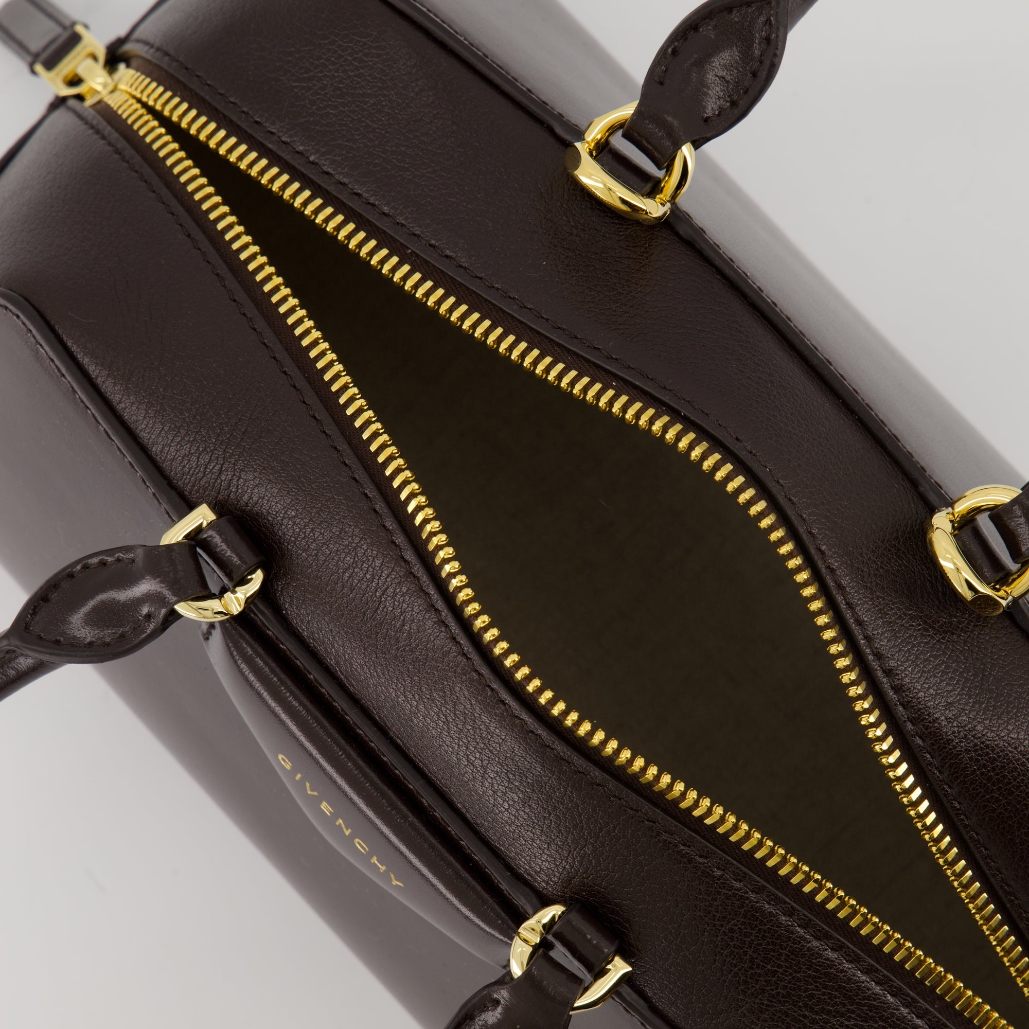 Sacs à main et épaule Petit sac Antigona Cube East-West Givenchy Marron Femme