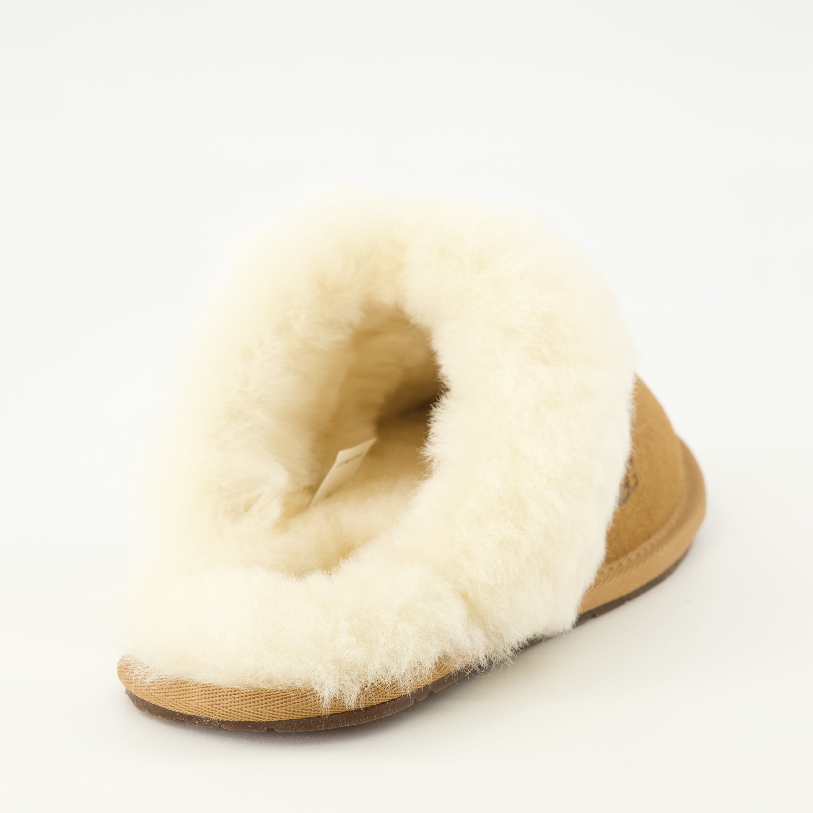 Image de l'article Chaussons Scuffette II marron de la marque Ugg pour Unisex - Saison Printemps-Été 2026 - Vue détaillée_2