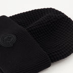 Image of the Moncler men's cotton beanie with logo - Fall-Winter 2025 - Detailed view 3