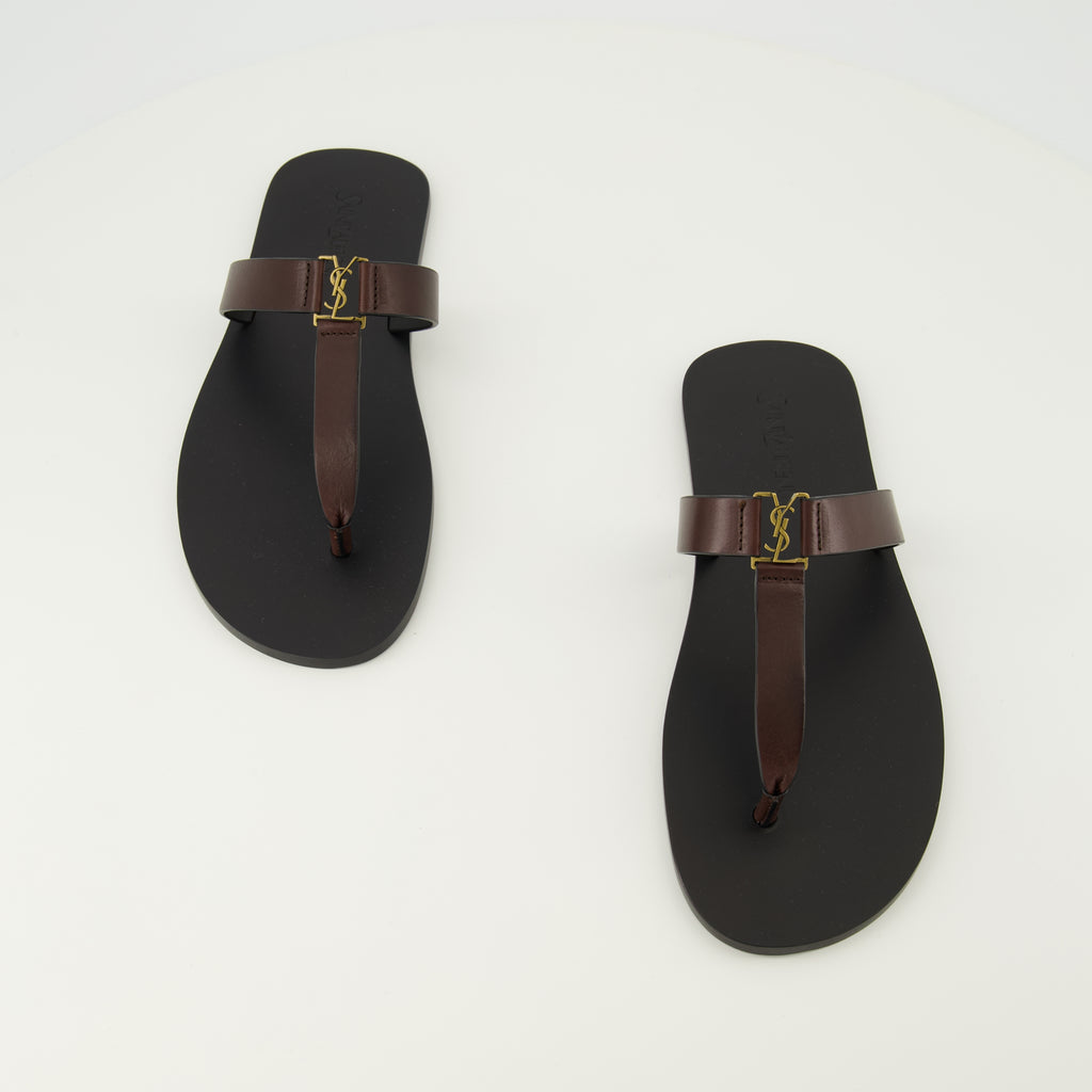 Image de l'article Tongs Babylone marron de la marque Saint Laurent pour Homme - Saison Printemps-Été 2026 - Vue de dessus paire de chaussure