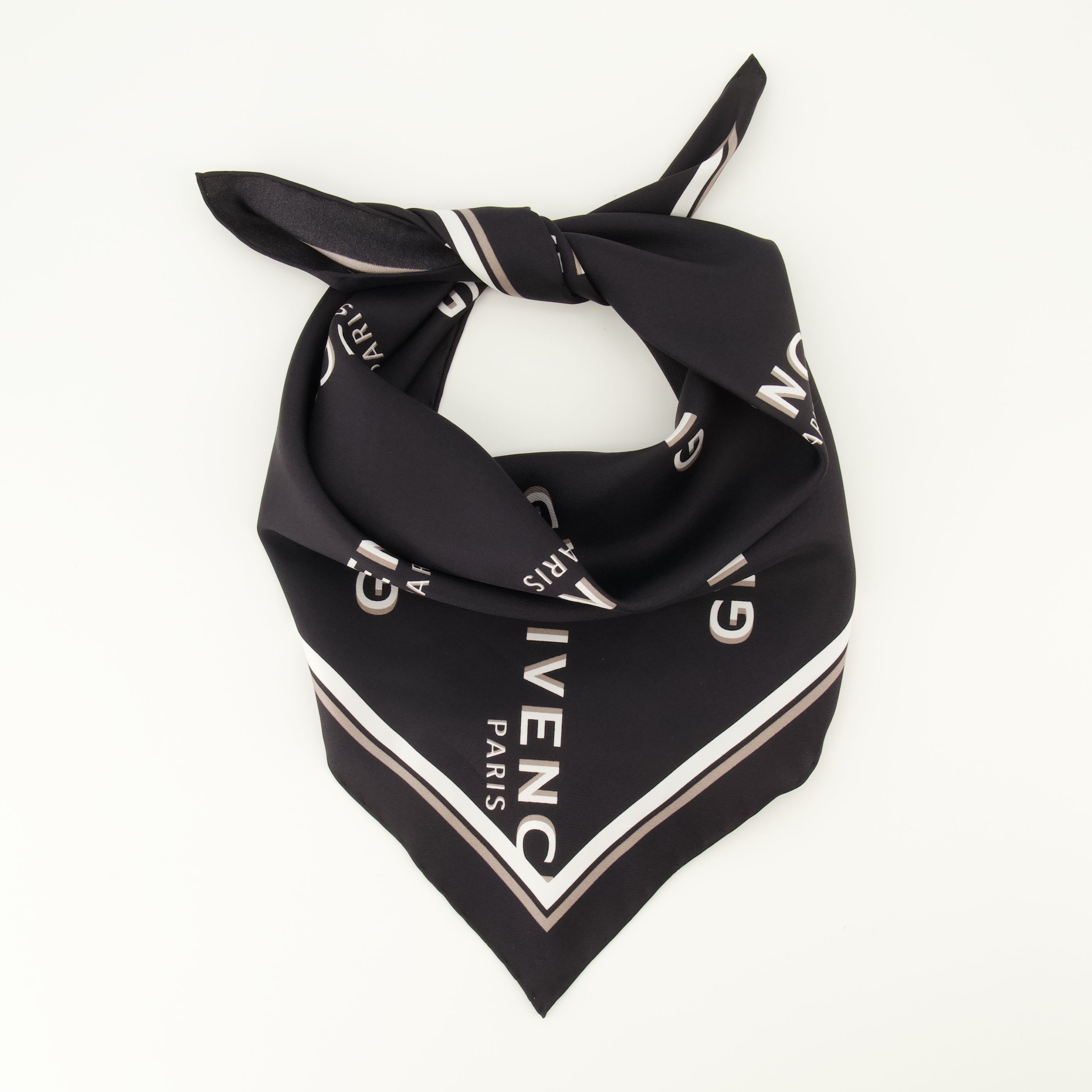 Écharpes, foulards et gants Petit carré en soie Shadow noir Givenchy Noir Femme