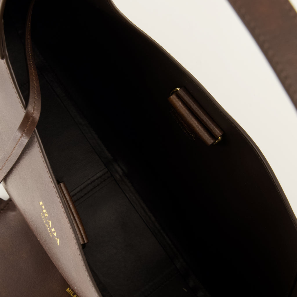 Sacs à main et épaule Borsa Boogie in Pelle Marrone Prada Marron Femme