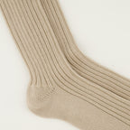 Bild der AMI Herz Beige Socken der Marke Ami PARIS für Unisex - Frühling-Sommer 2026 - Detaillierte Ansicht_1