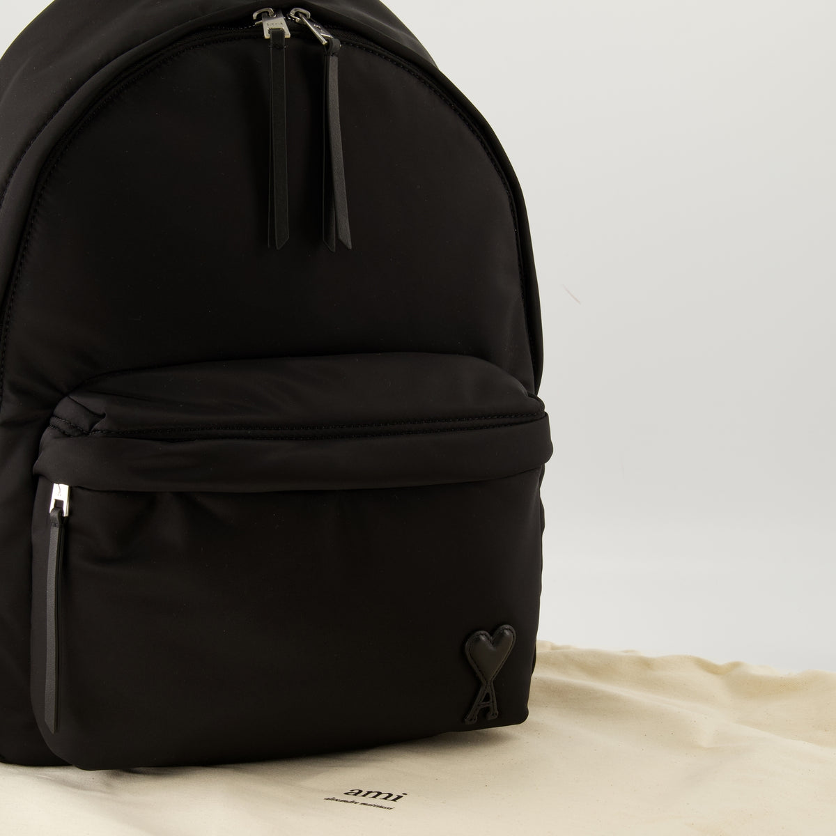 Sacs à dos Marcel Black Backpack Ami PARIS Noir Unisexe