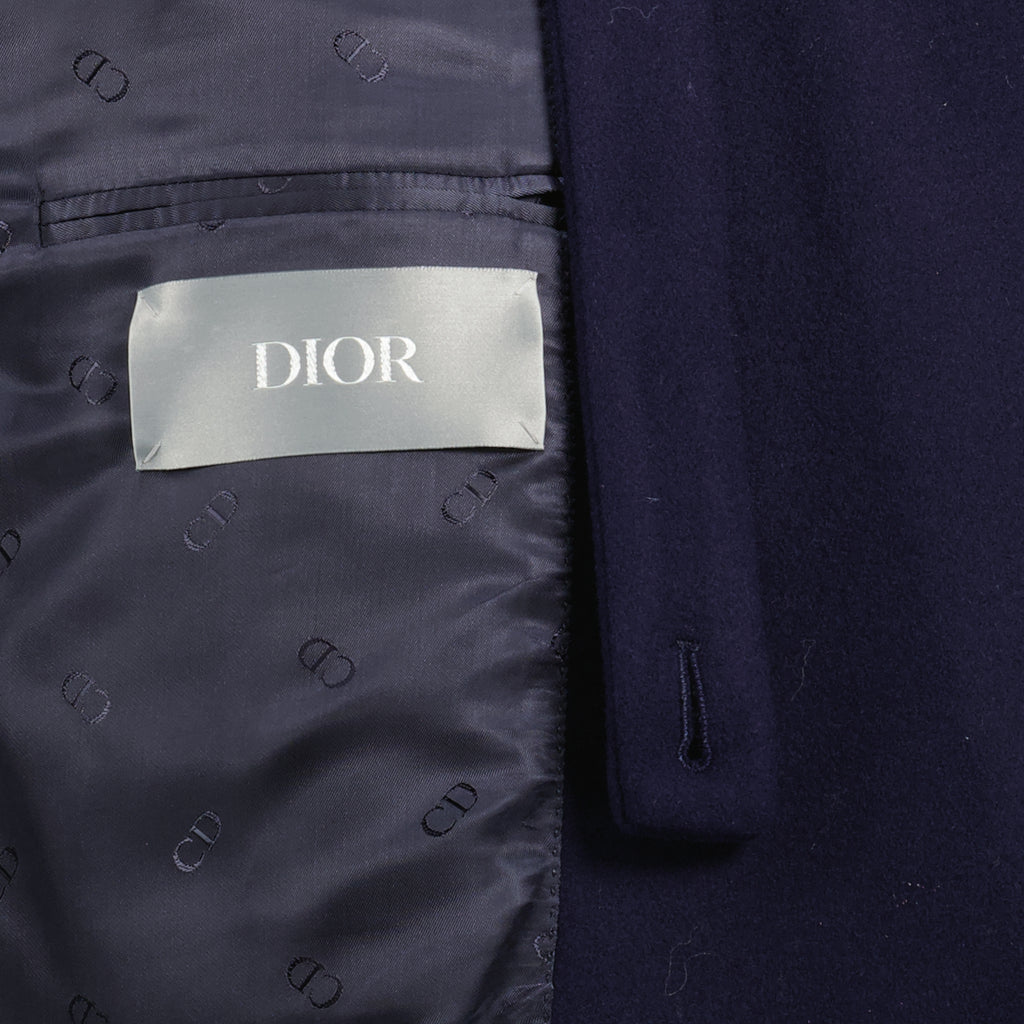 Immagine dell'articolo Cappotto lungo blu navy di Dior per Uomo - Stagione Primavera-Estate 2026 - Vista Dettagliata_2