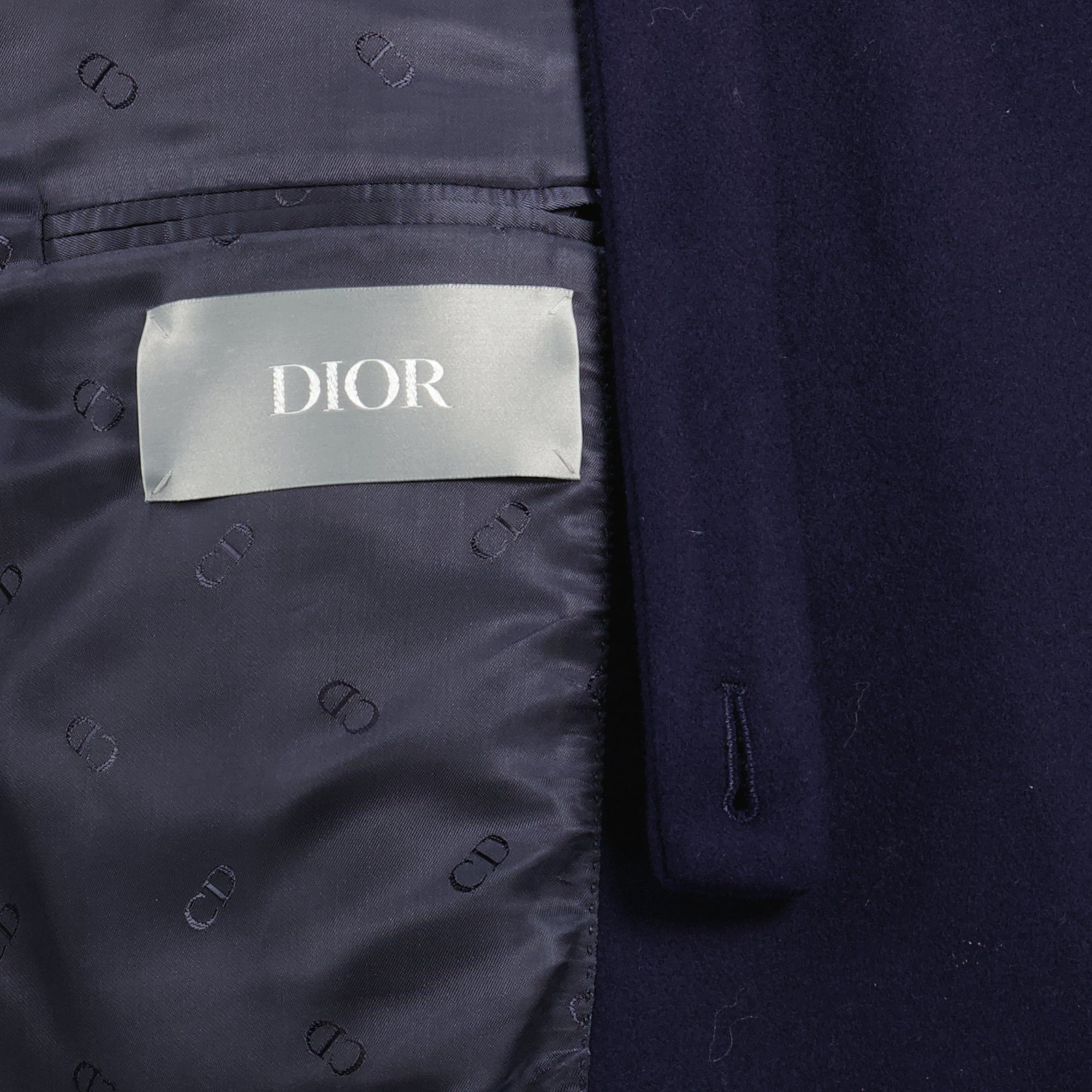 Immagine dell'articolo Cappotto lungo blu navy di Dior per Uomo - Stagione Primavera-Estate 2026 - Vista Dettagliata_2