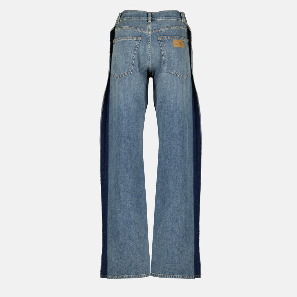 Image de l'article Jean droit en denim bleu de la marque Mm6 pour Femme - Saison Automne-Hiver 2025 - Vue de Dos