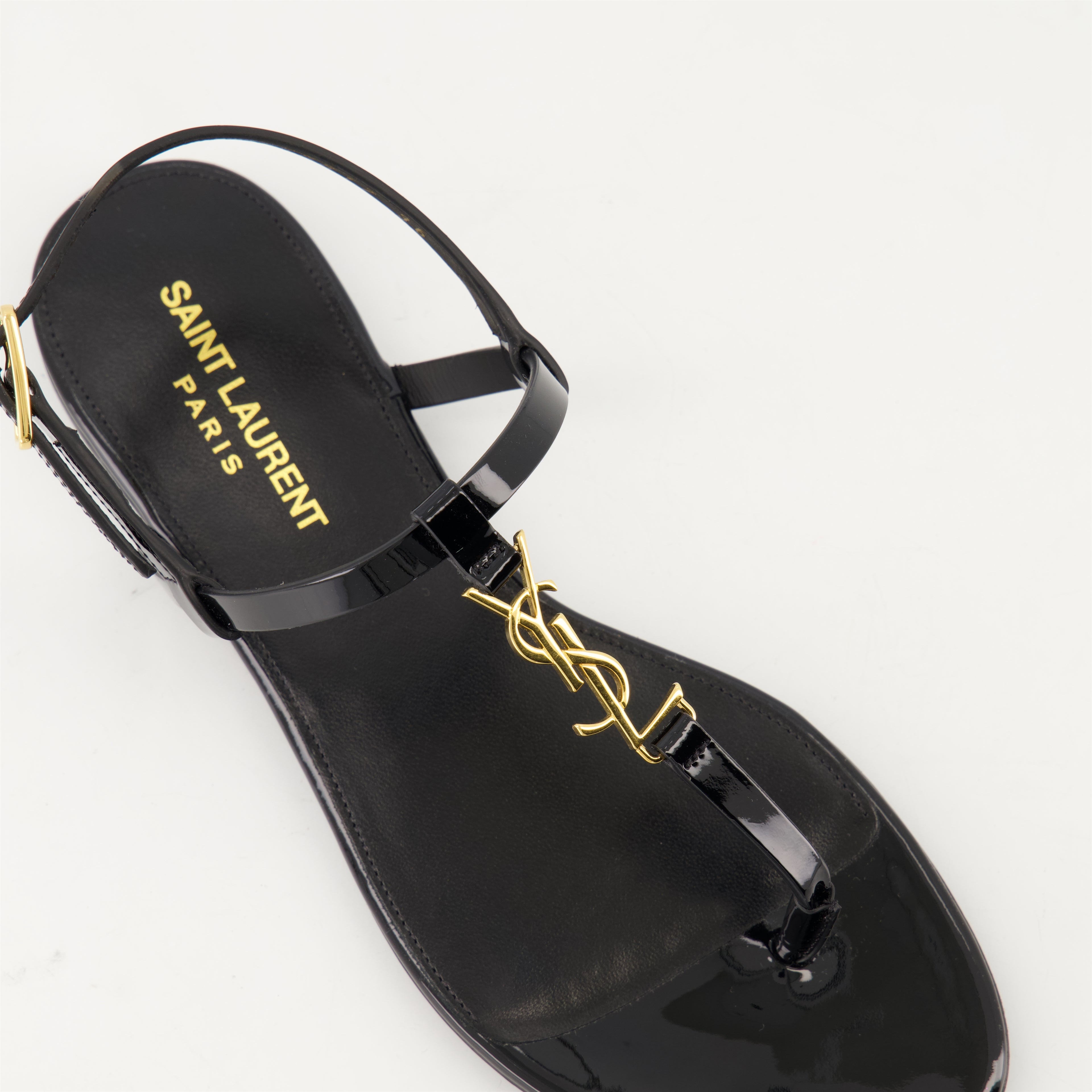 Chaussures ouvertes Sandales Cassandre Saint Laurent Noir Femme