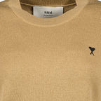 Image de l'article Pull Ami de coeur de la marque Ami PARIS pour Femme - Saison Automne-Hiver 2025 - Vue détaillée_2