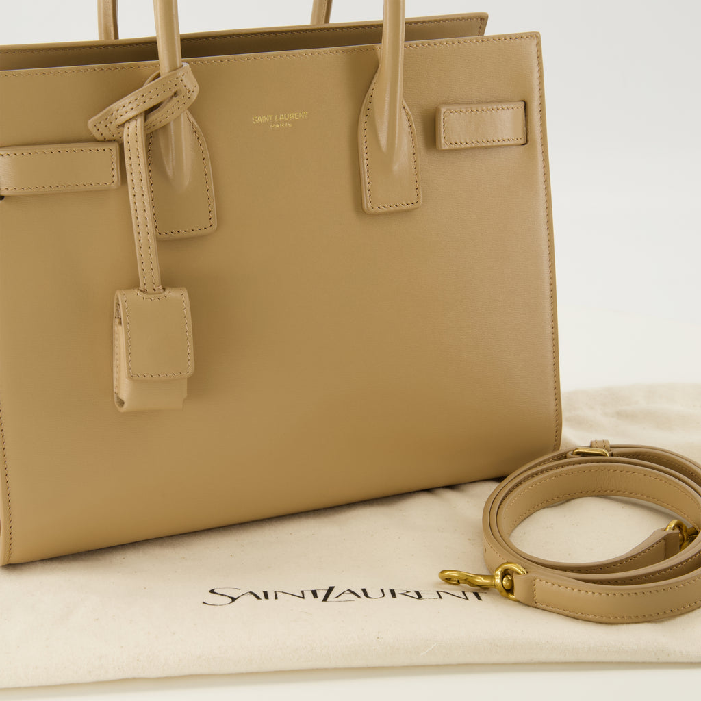 Sacs à main et épaule Borsa Giorno Baby in Pelle Liscia Beige Saint Laurent Beige Femme