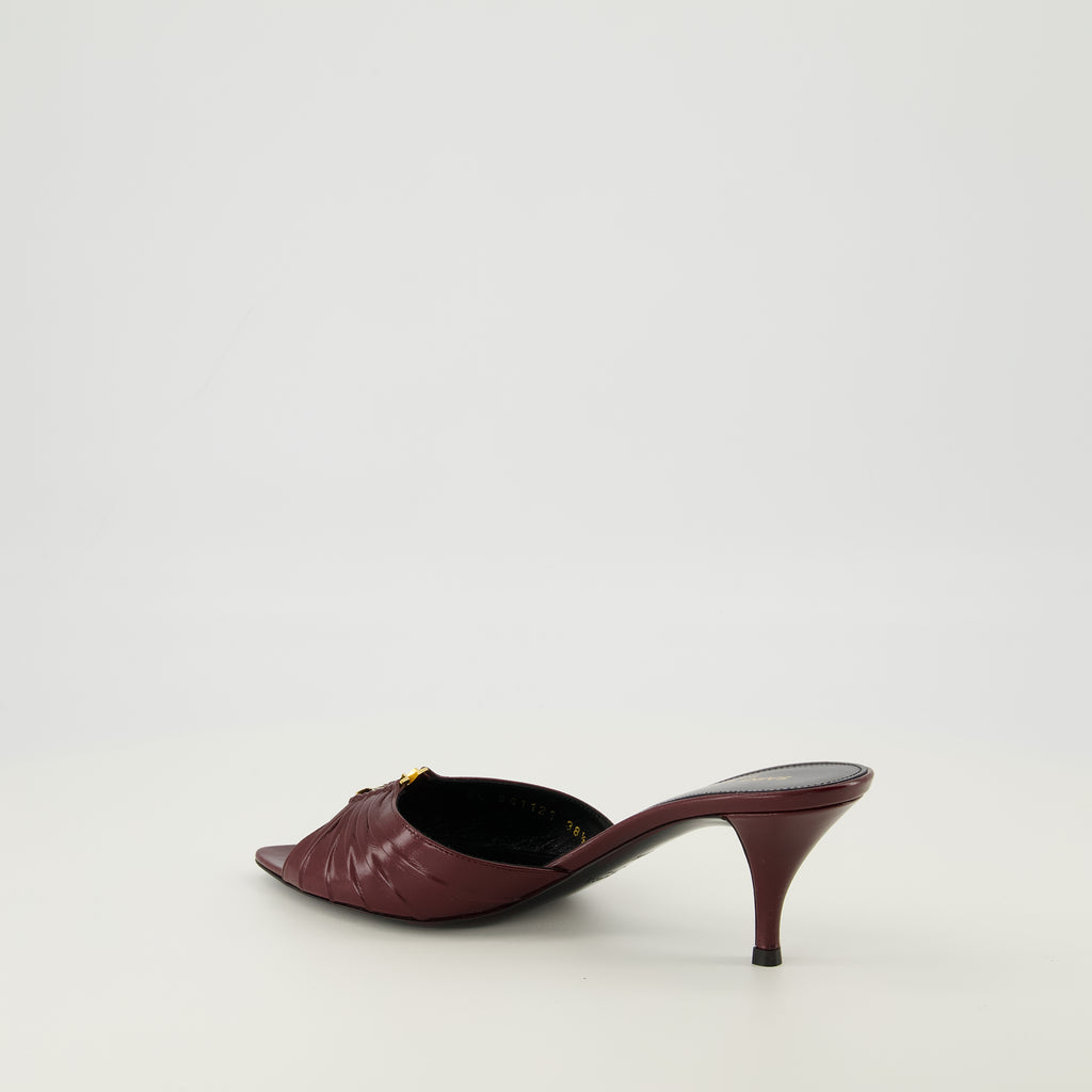 Image de l'article Mules à talons Babylone bordeaux de la marque Saint Laurent pour Femme - Saison Printemps-Été 2026 - Vue trois quarts arrière droite