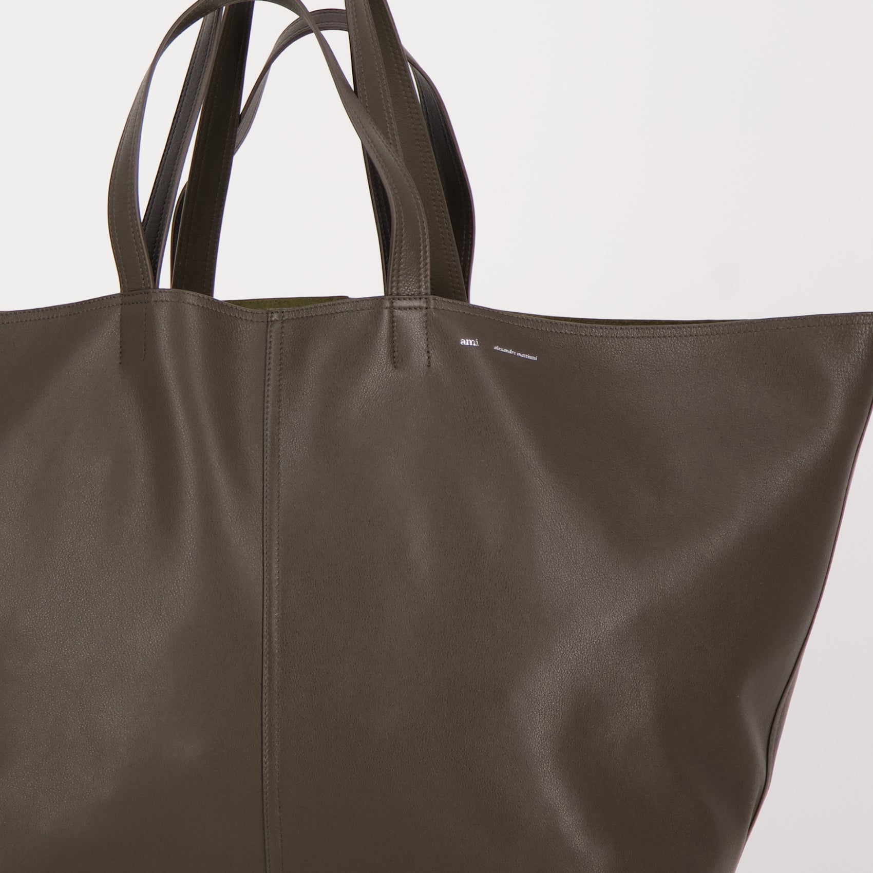 토트백 맥시 토트백 Ami PARIS 카키색 옷감 남여공용