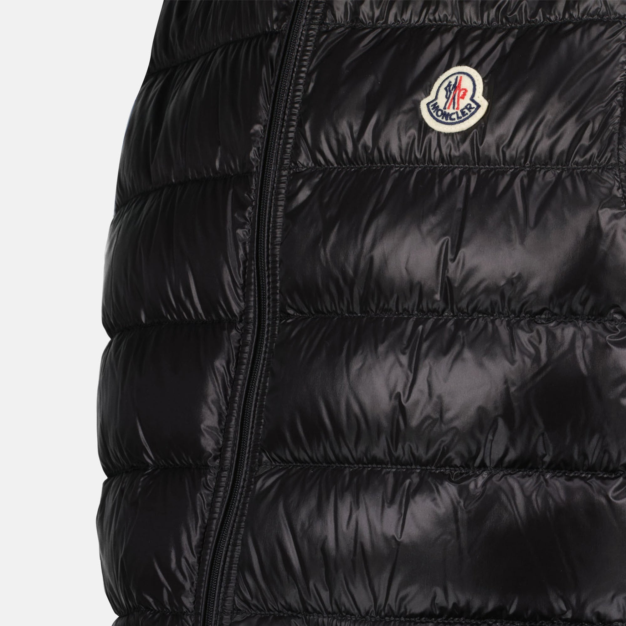 Image de l'article Doudoune sans manches Gui noie de la marque Moncler pour Homme - Saison Printemps-Été 2026 - Vue détaillée_1