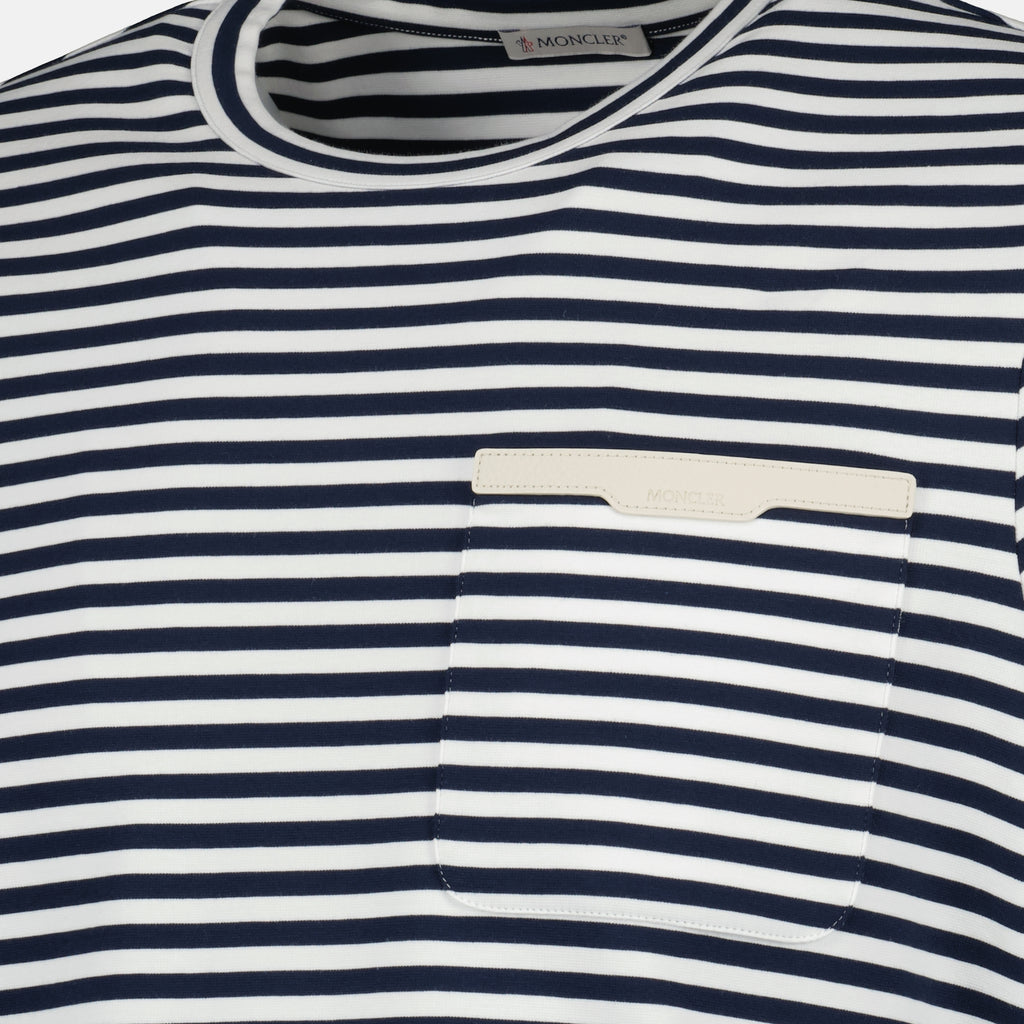 Image de l'article T-shirt à rayures bleu marine de la marque Moncler pour Homme - Saison Printemps-Été 2026 - Vue détaillée_2