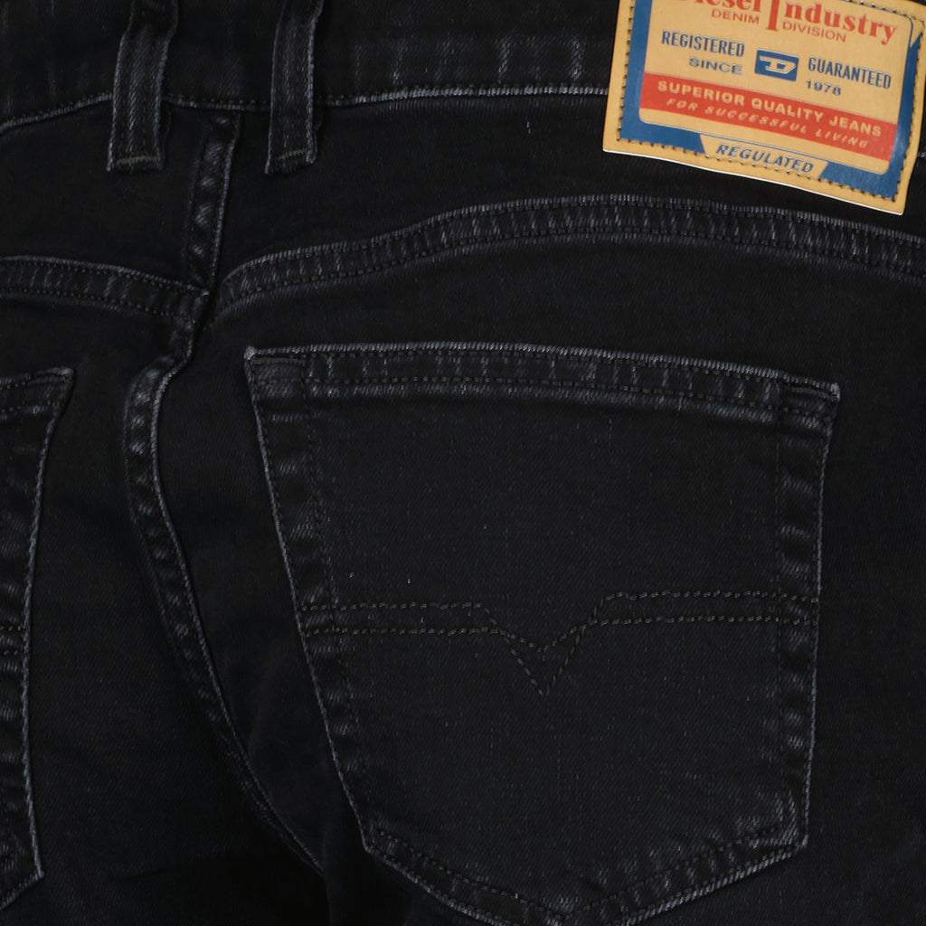 Image of the Jean D-Jiann 1992 L.32 from the Diesel brand for Women - Autumn-Winter 2025 - Detailed View_6