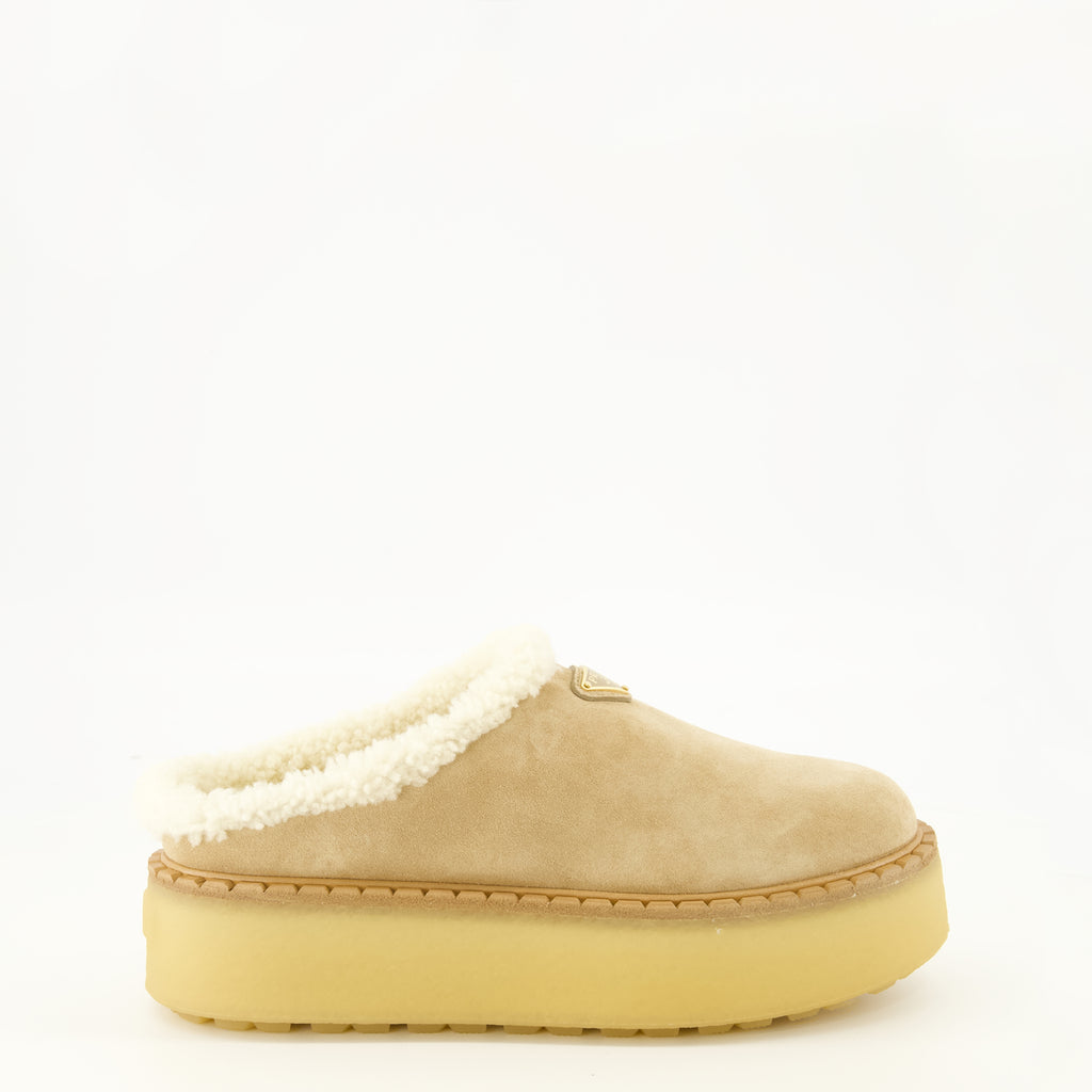 Chaussures ouvertes Mules in Camoscio Beige Prada Beige Femme
