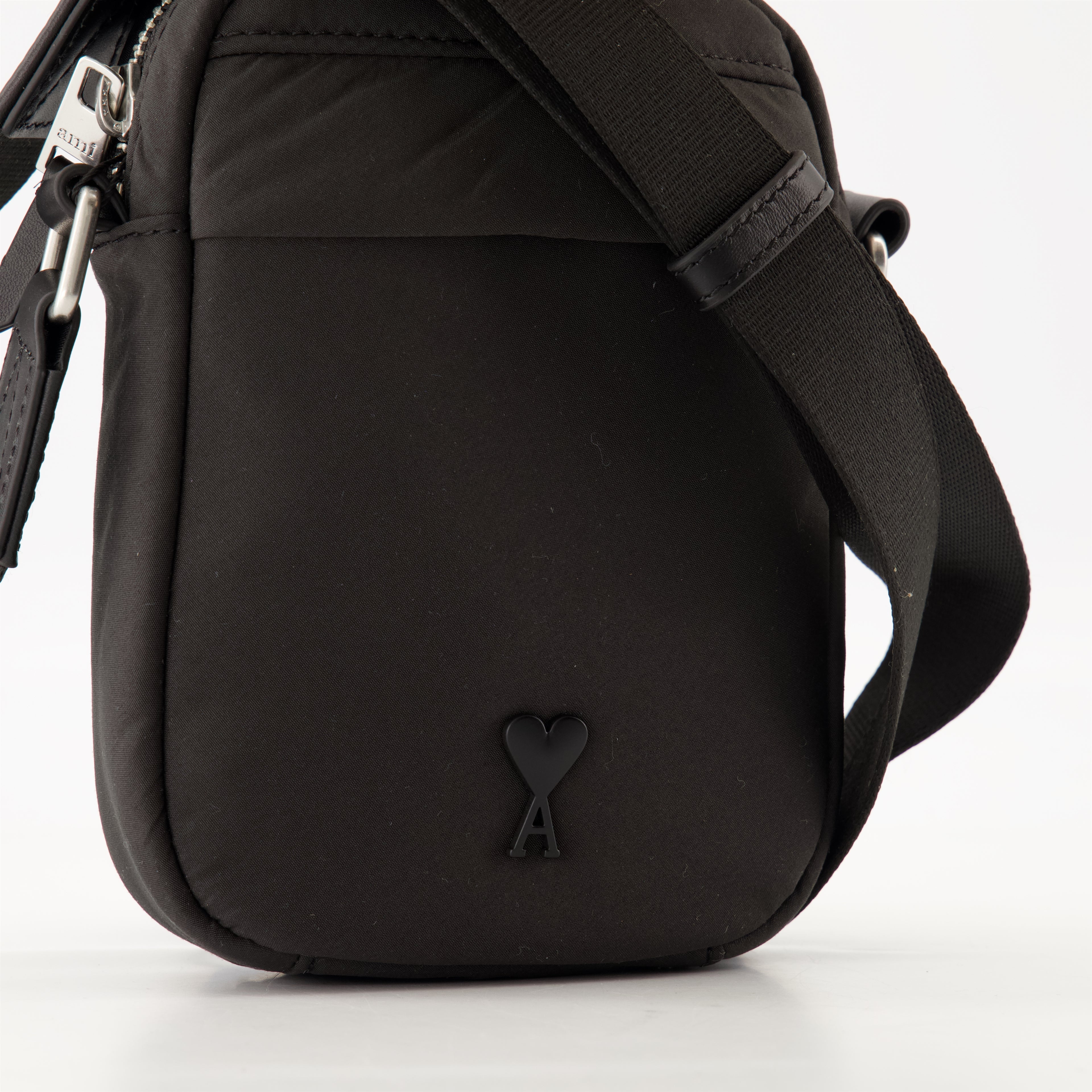 Crossbody bags Petit sac Crossbody Ami de coeur Ami PARIS Black Unisex