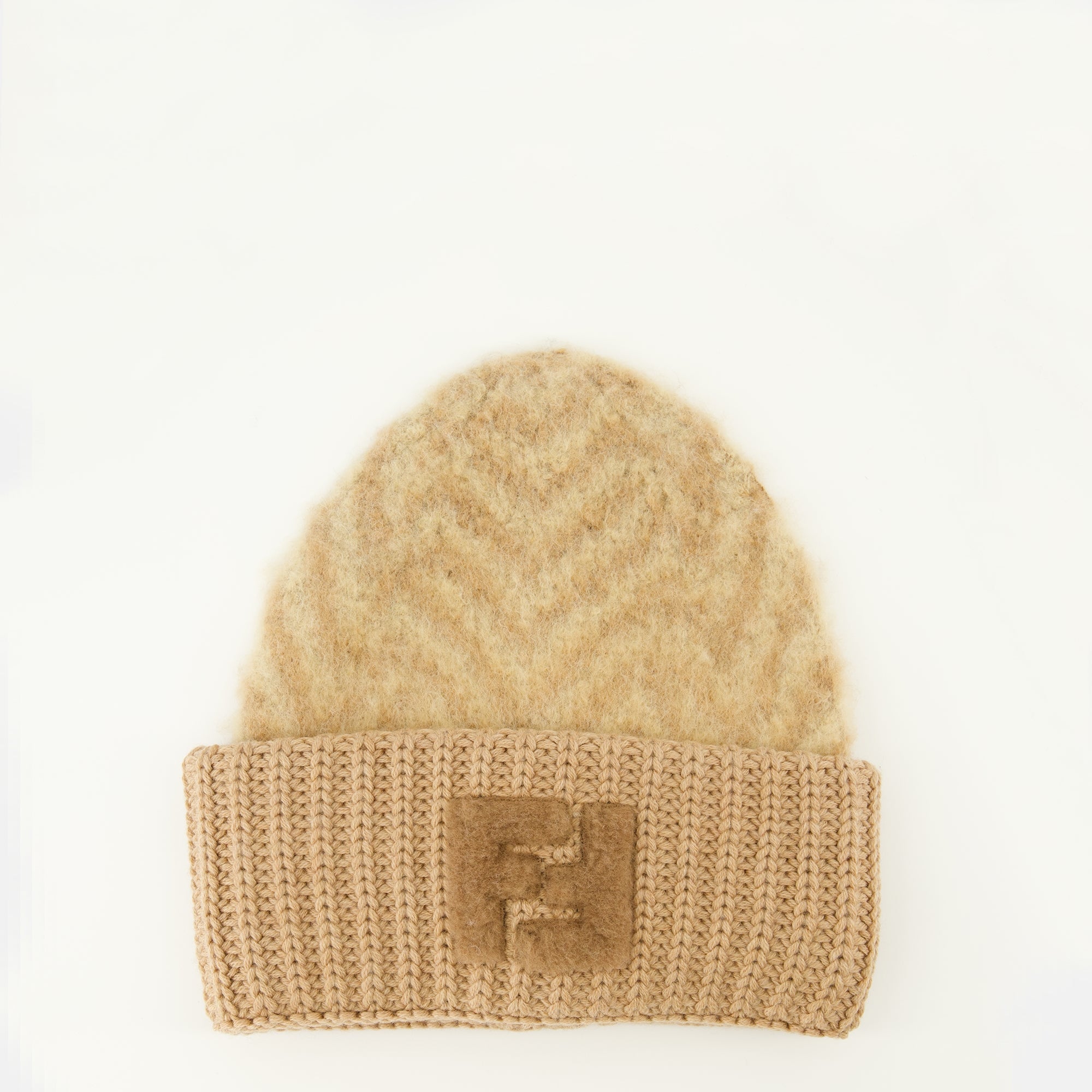 Image of the brown wool beanie by Fendi for Women - Autumn-Winter 2025 - Front View
