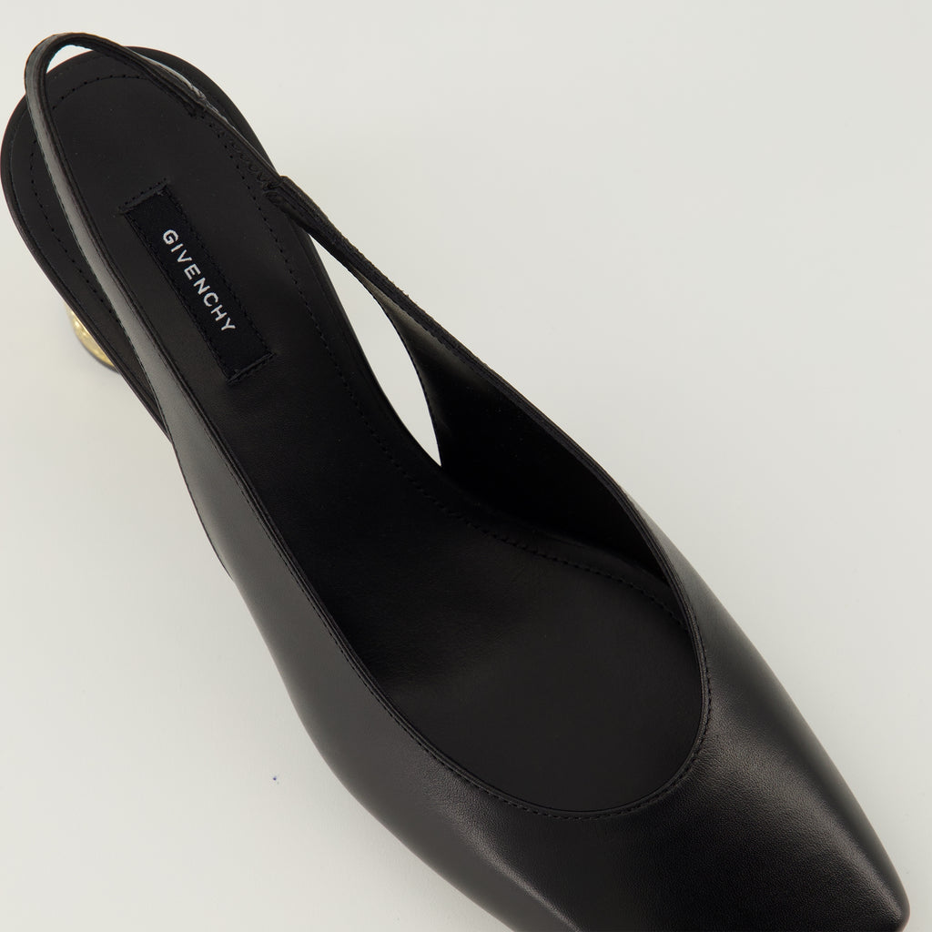 Imagem dos Sapatos de Salto Tape em couro preto da marca Givenchy para Mulheres - Coleção Primavera-Verão 2026 - Vista detalhada de cima