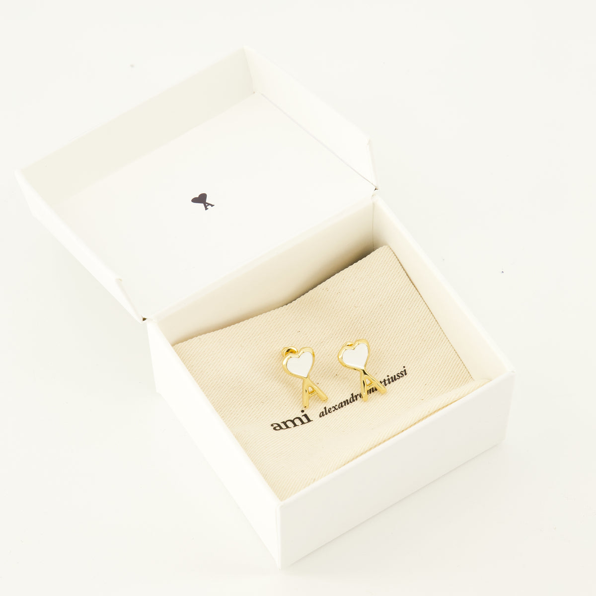 Bijoux White Heart AMI Earrings Ami PARIS Doré Femme