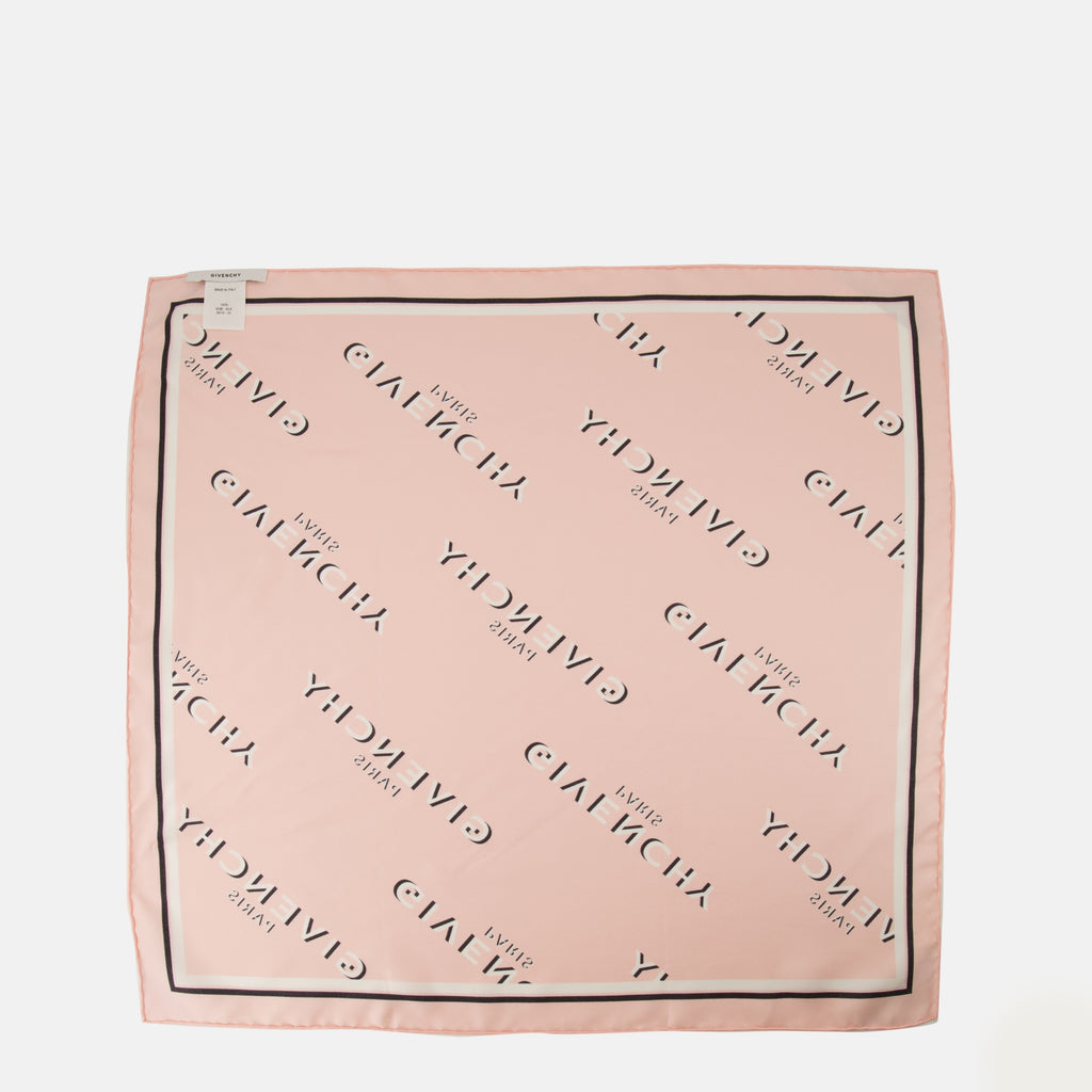 Imagen del pañuelo de seda Givenchy Shadow para mujer - Temporada Otoño-Invierno 2025 - Vista Trasera