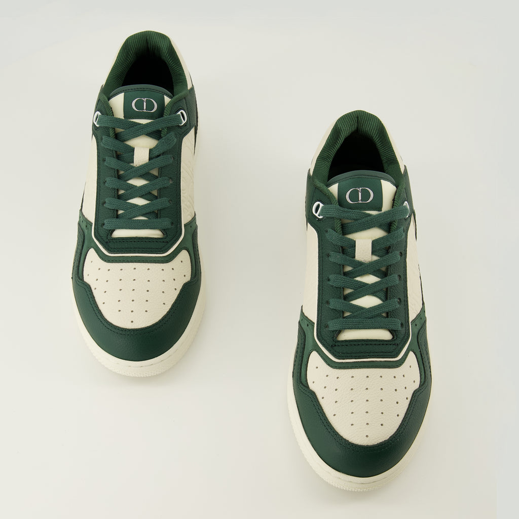 Image de l'article Baskets B27 Uptown basse verte de la marque Dior pour Homme - Saison Printemps-Été 2026 - Vue de dessus paire de chaussure