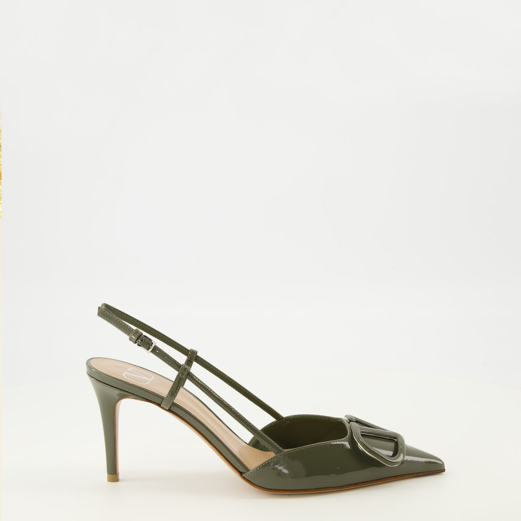 Image of the Vlogo patent leather khaki pumps by Valentino Garavani for Women - Spring-Summer 2026 - Right side view