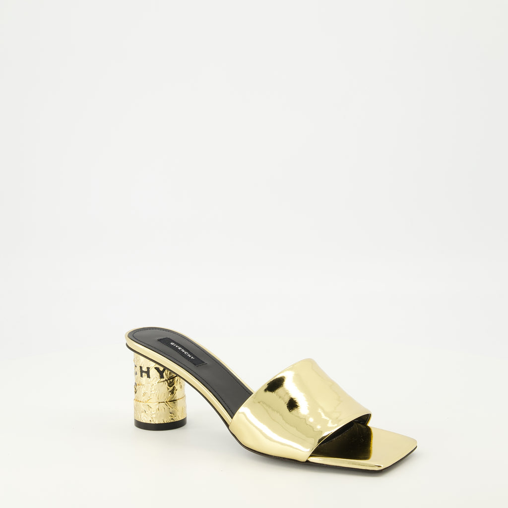 Image de l'article Sandales à talons Tape effet miroir de la marque Givenchy pour Femme - Saison Printemps-Été 2026 - Vue trois quarts avant droite