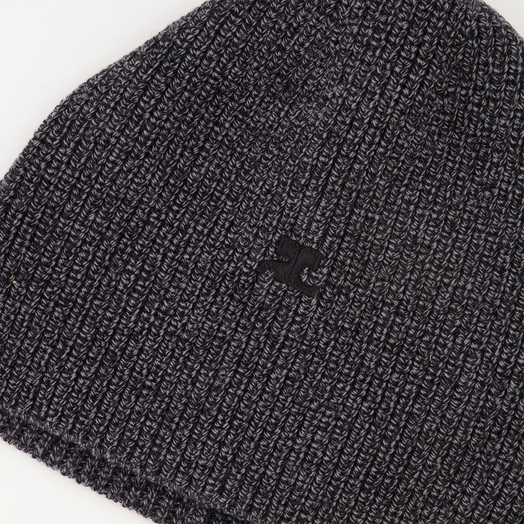 Image of the AC hat by Courrèges for Unisex - Autumn-Winter Season 2025 - Detailed View_2