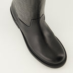 Imagen de las botas Filo de cuero negro de Fendi para mujer - Temporada Otoño-Invierno 2025 - Vista detallada desde arriba