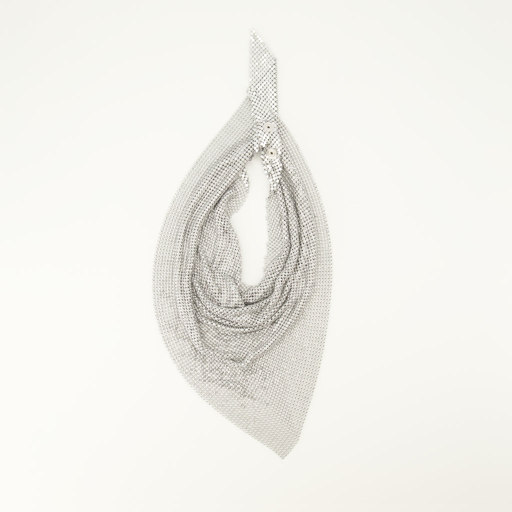 Image de l'article Écharpe pixel de la marque Rabanne pour Femme - Saison Automne-Hiver 2025 - Vue de Dos