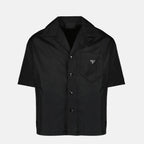 Imagen de la camisa de nylon negra de la marca Prada para Hombre - Temporada Primavera-Verano 2026 - Vista Frontal