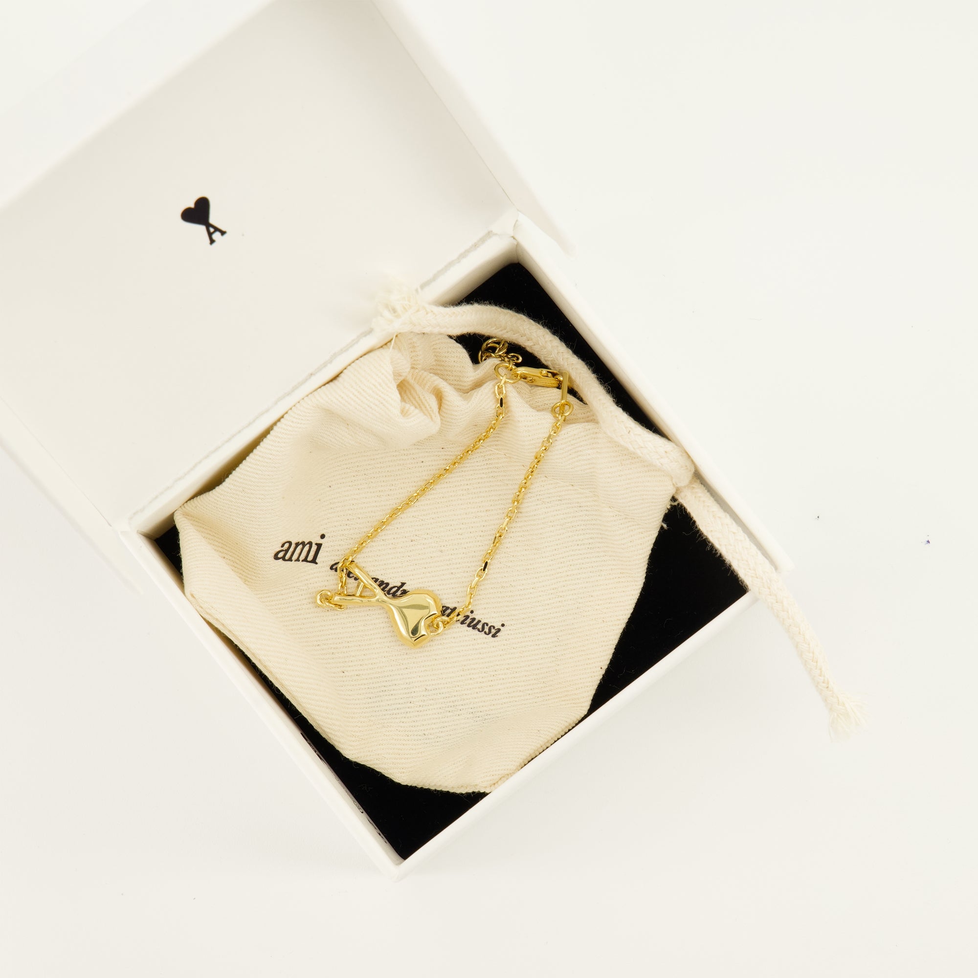 Image de l'article Bracelet AMI de coeur doré de la marque Ami PARIS pour Unisex - Saison Printemps-Été 2026 - Vue détaillée_3